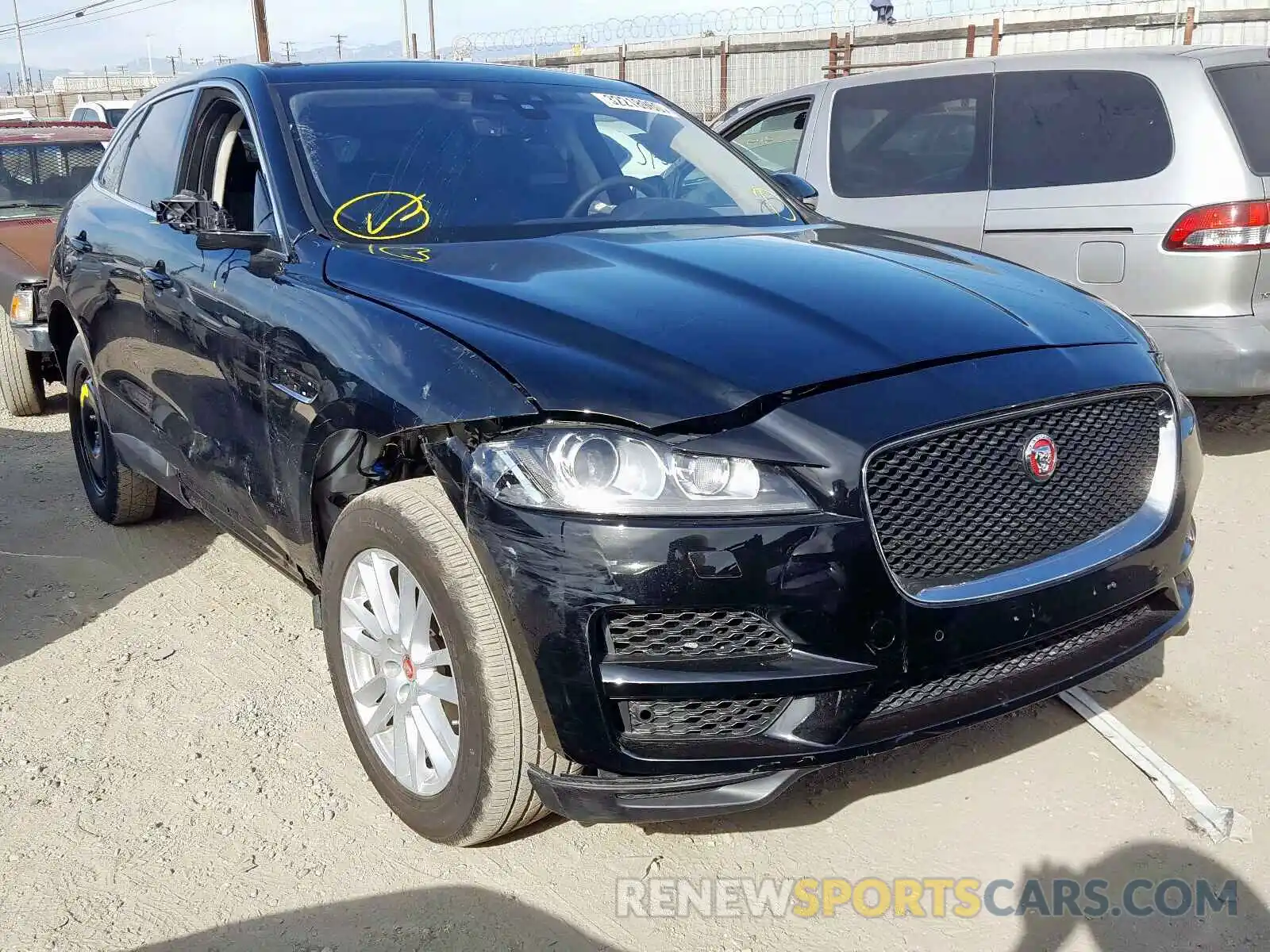 1 Photograph of a damaged car SADCK2GX4LA637952 JAGUAR F-PACE 2020