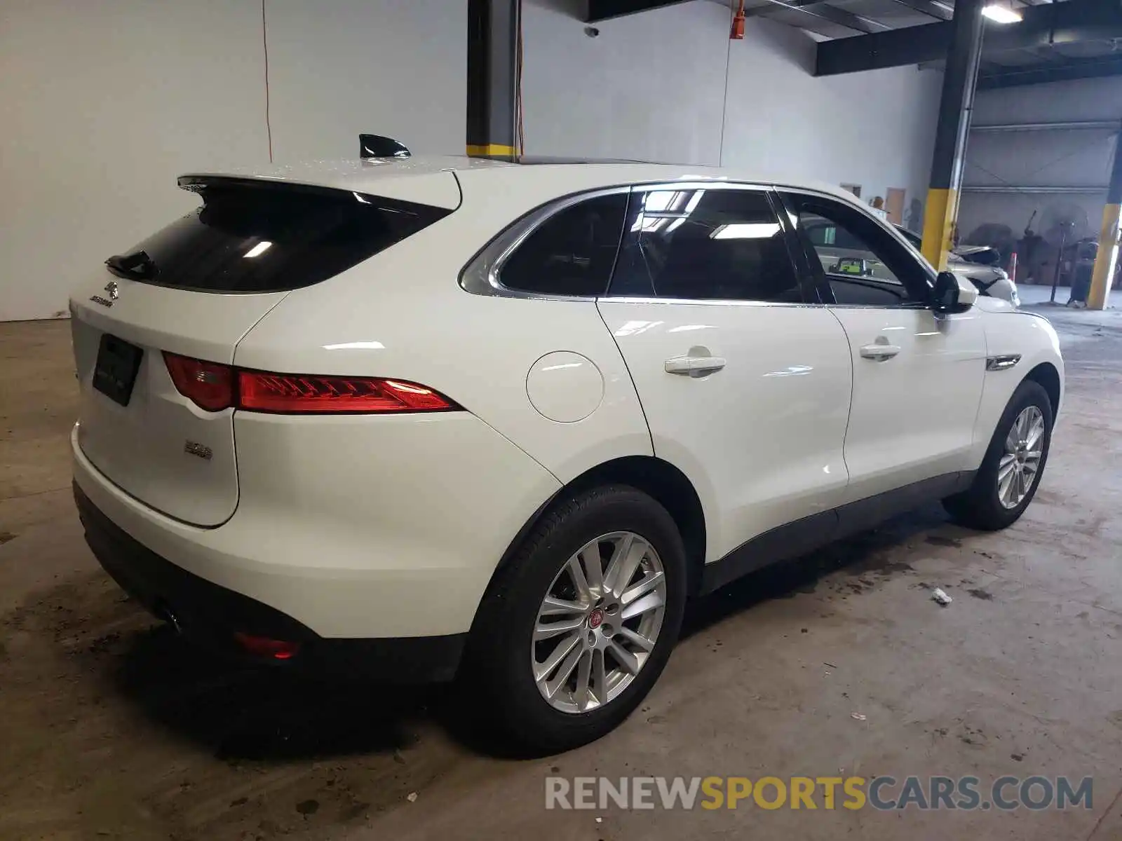 4 Фотография поврежденного автомобиля SADCK2GX5LA635210 JAGUAR F-PACE 2020