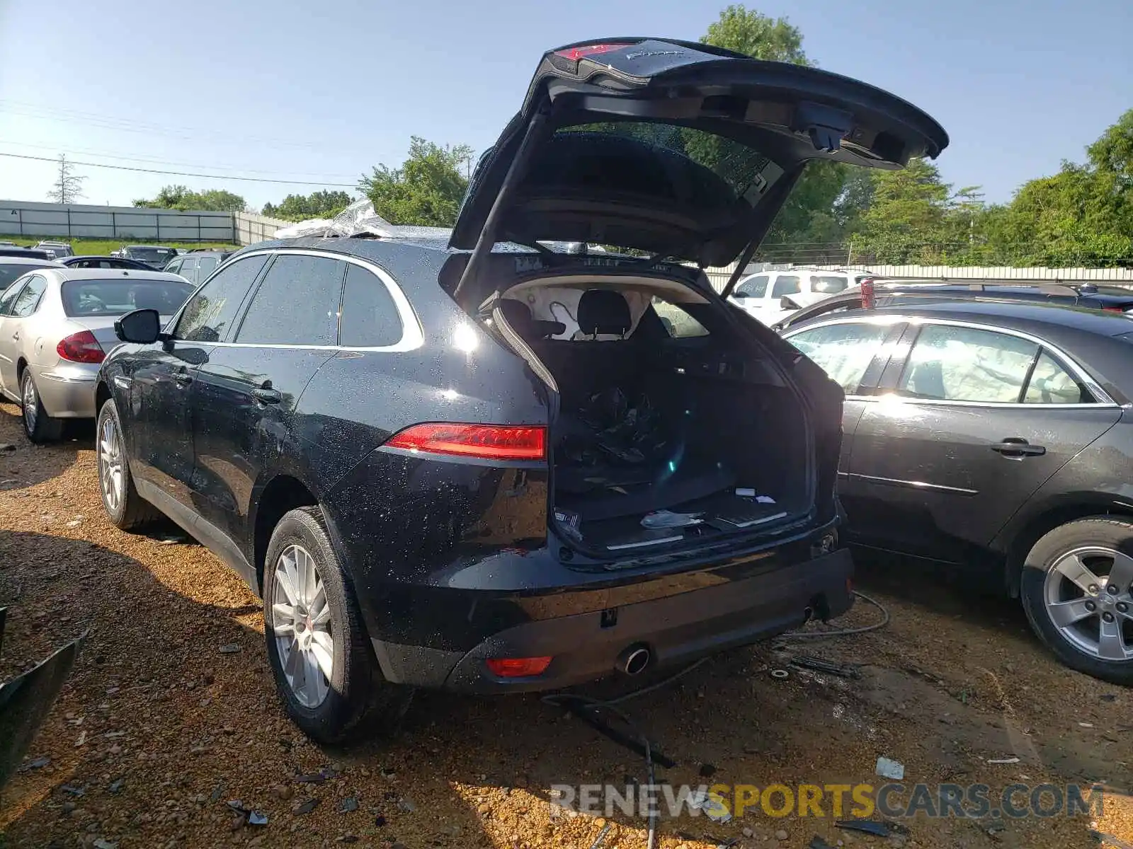 3 Photograph of a damaged car SADCK2GX5LA639242 JAGUAR F-PACE 2020