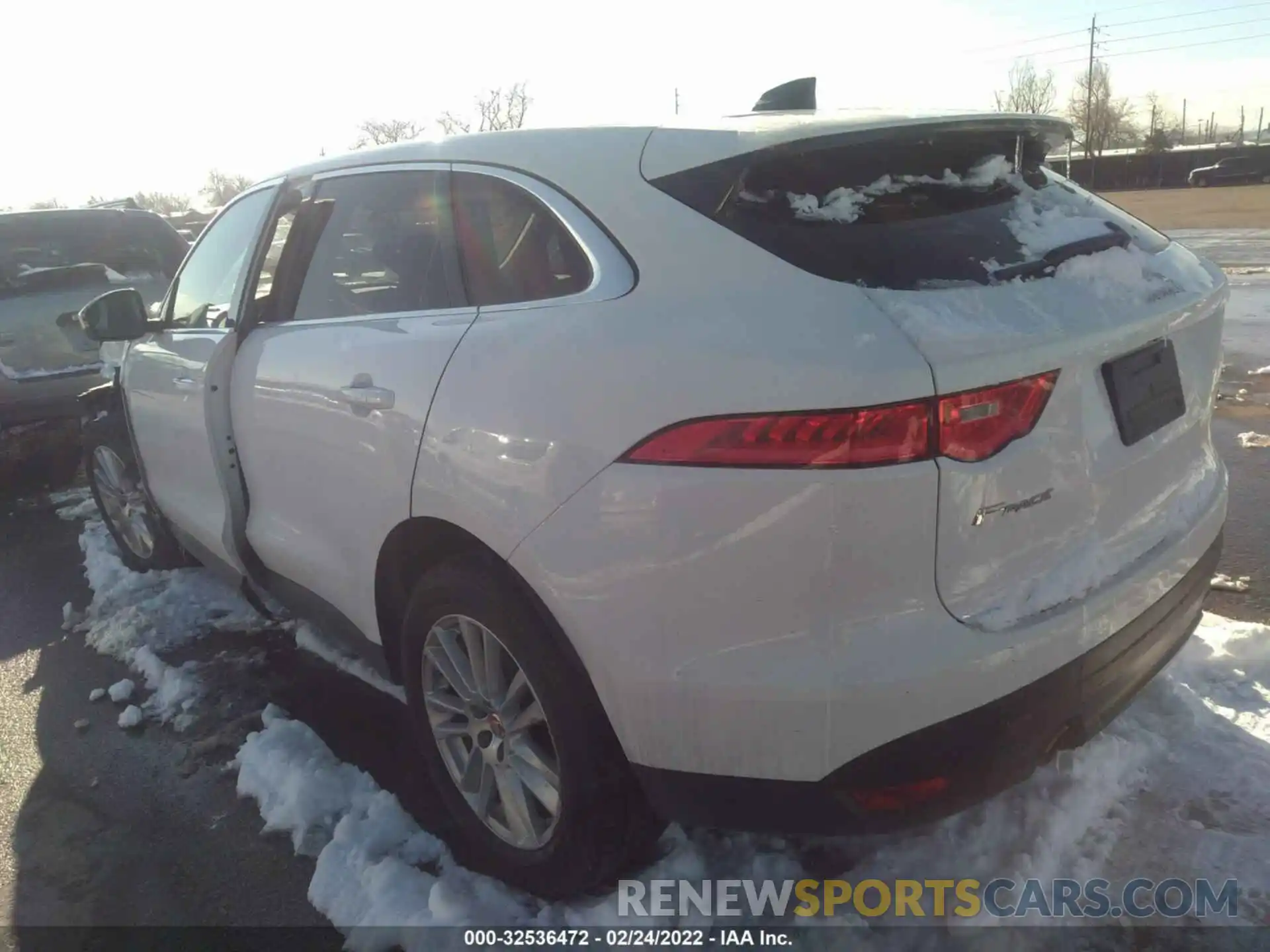 3 Фотография поврежденного автомобиля SADCK2GX6LA638407 JAGUAR F-PACE 2020