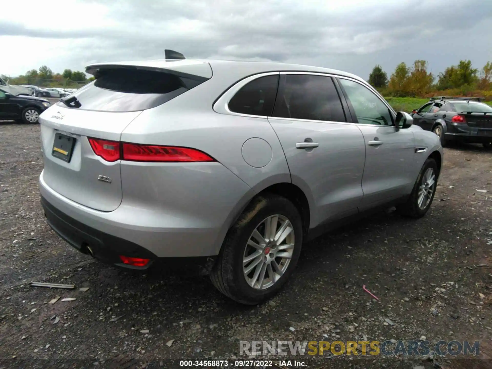 4 Photograph of a damaged car SADCK2GX6LA642926 JAGUAR F-PACE 2020