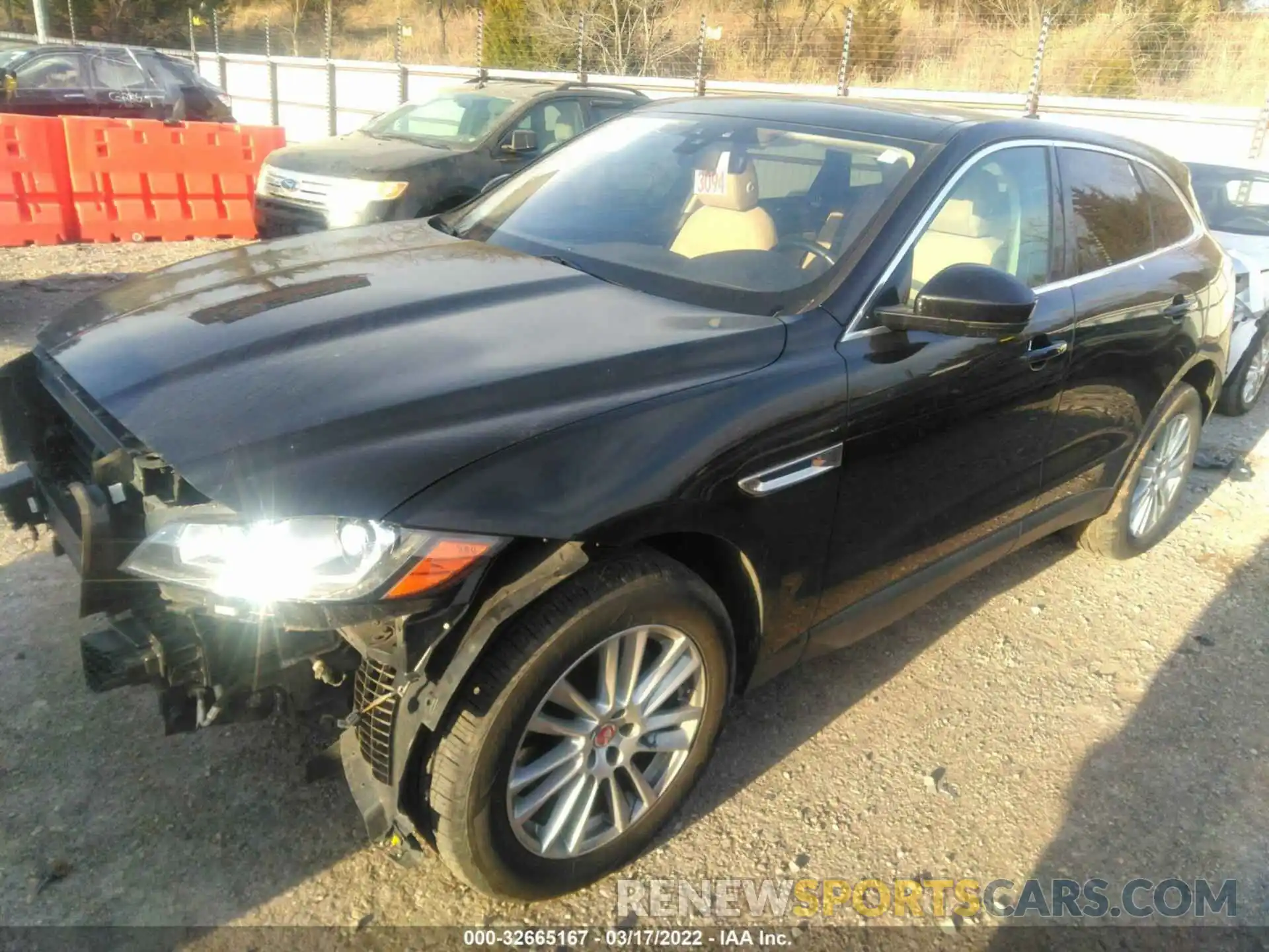 2 Фотография поврежденного автомобиля SADCK2GX7LA635399 JAGUAR F-PACE 2020