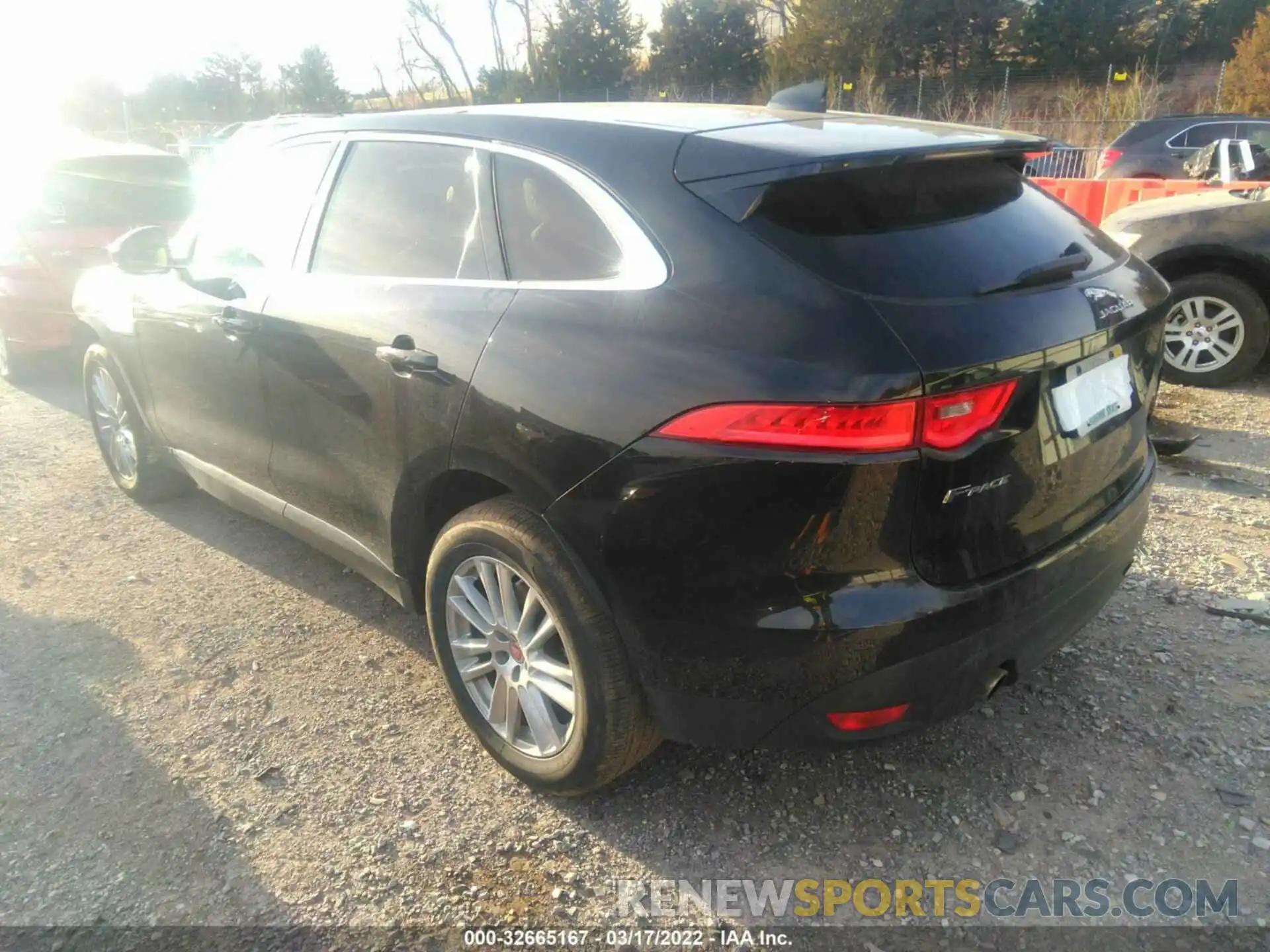 3 Фотография поврежденного автомобиля SADCK2GX7LA635399 JAGUAR F-PACE 2020