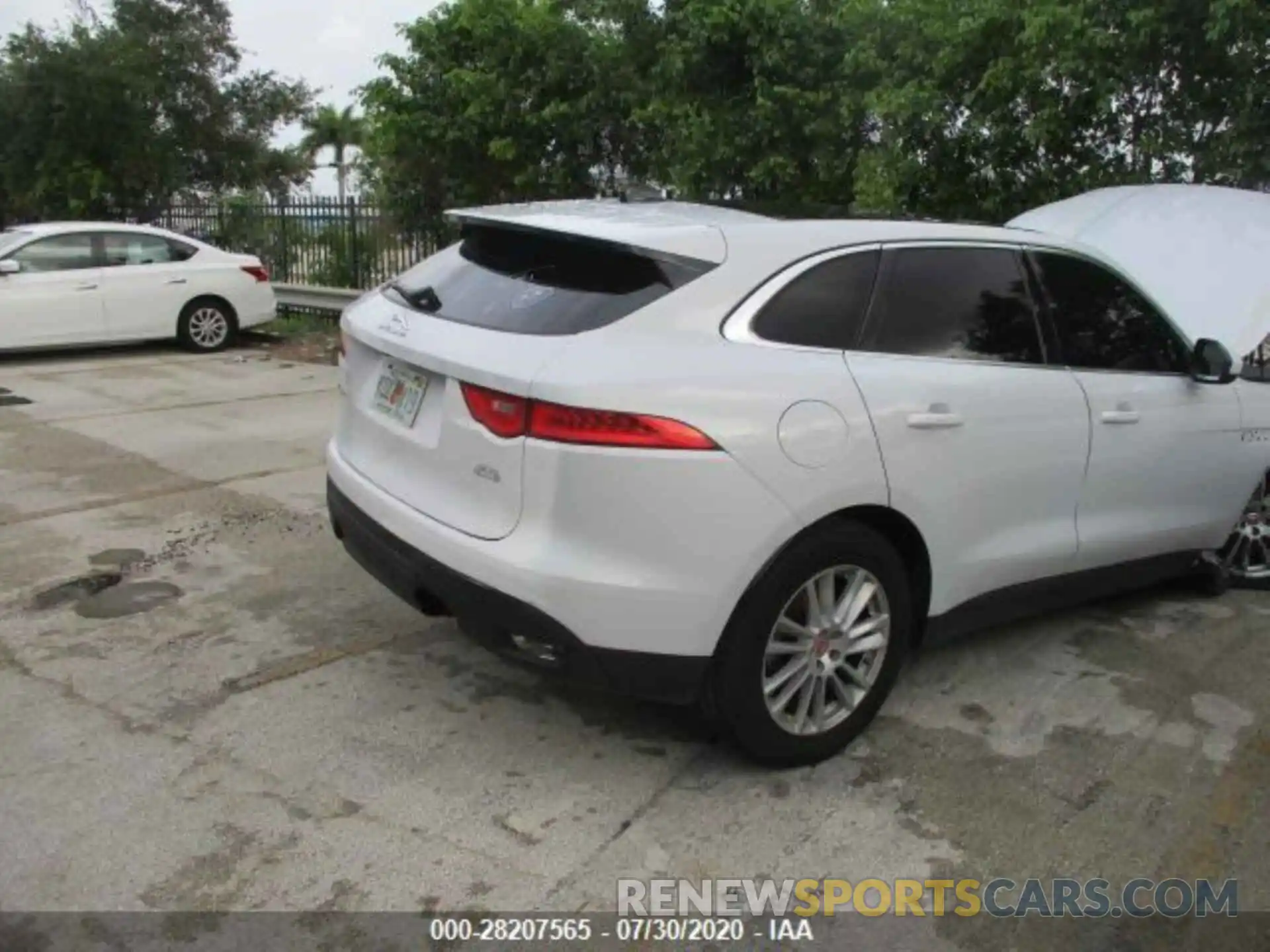 1 Photograph of a damaged car SADCK2GX9LA634903 JAGUAR F-PACE 2020