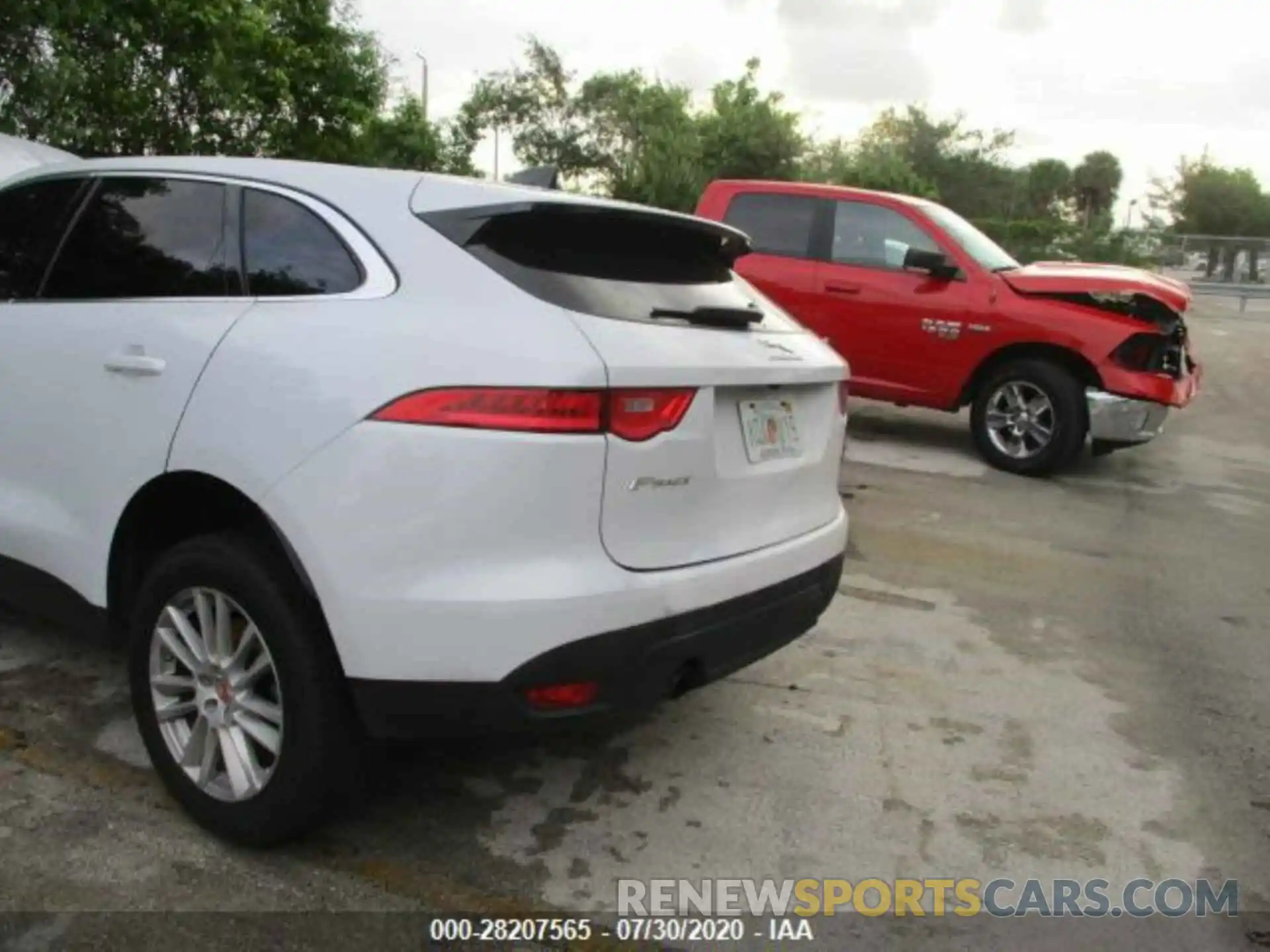 3 Photograph of a damaged car SADCK2GX9LA634903 JAGUAR F-PACE 2020