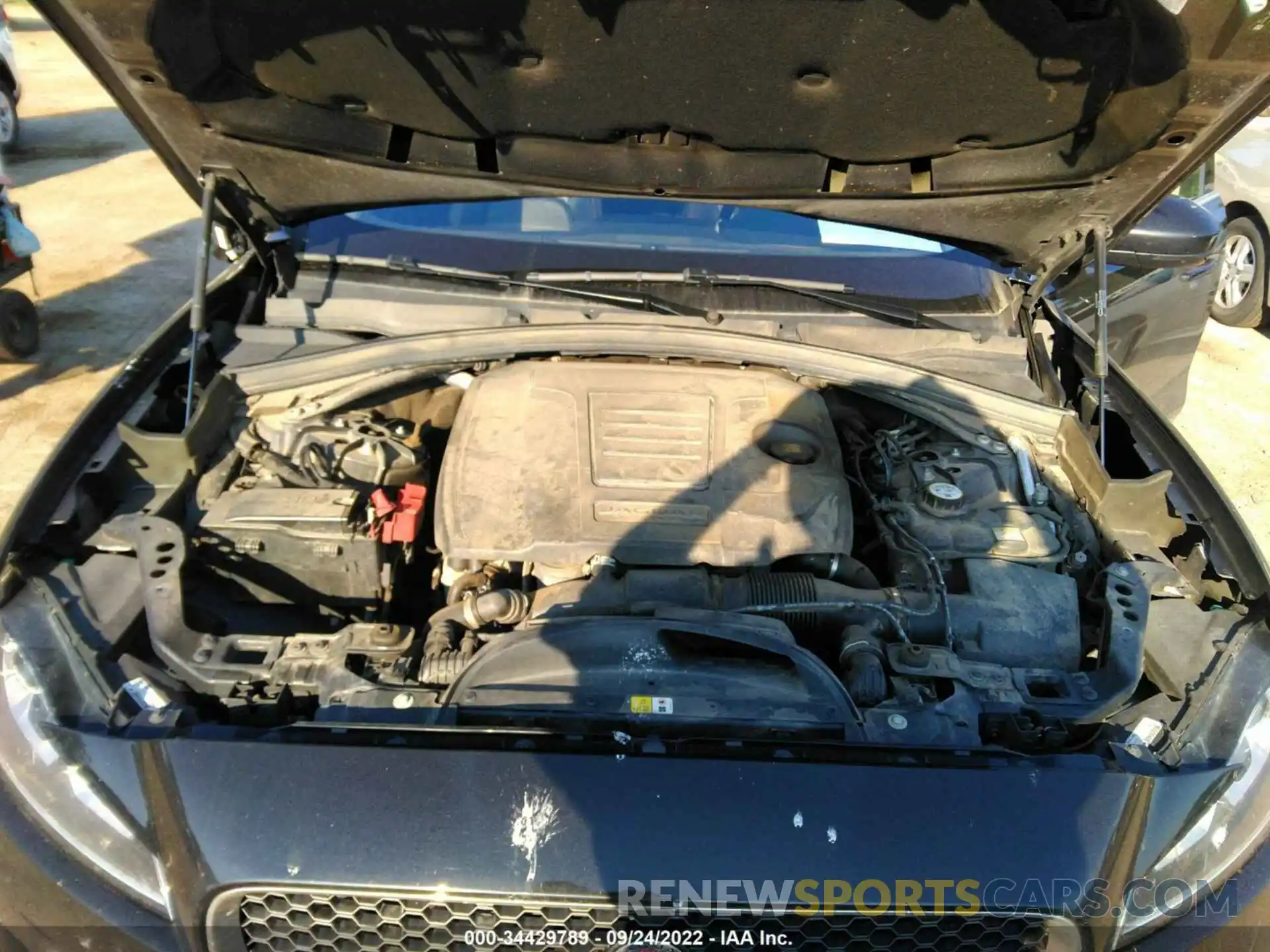 10 Photograph of a damaged car SADCK2GXXLA639348 JAGUAR F-PACE 2020