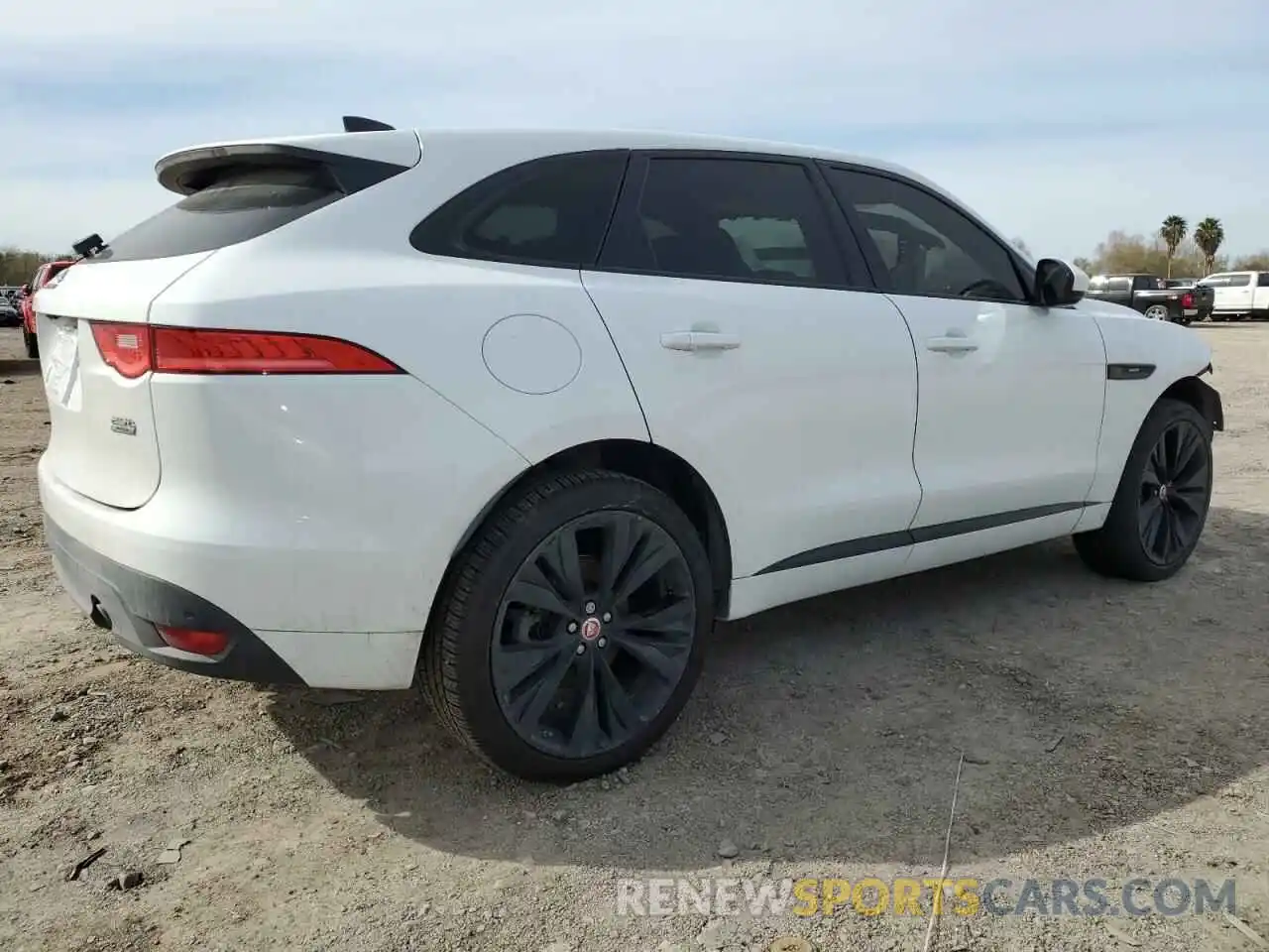 3 Photograph of a damaged car SADCL2FX1LA632545 JAGUAR F-PACE 2020