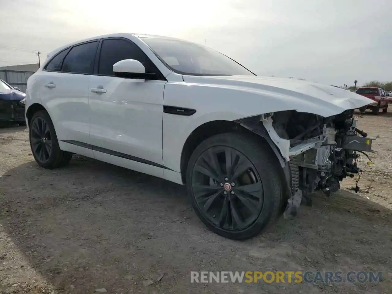 4 Photograph of a damaged car SADCL2FX1LA632545 JAGUAR F-PACE 2020