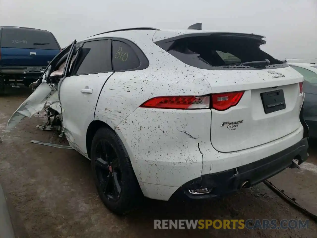 3 Photograph of a damaged car SADCL2FX6LA619211 JAGUAR F-PACE 2020