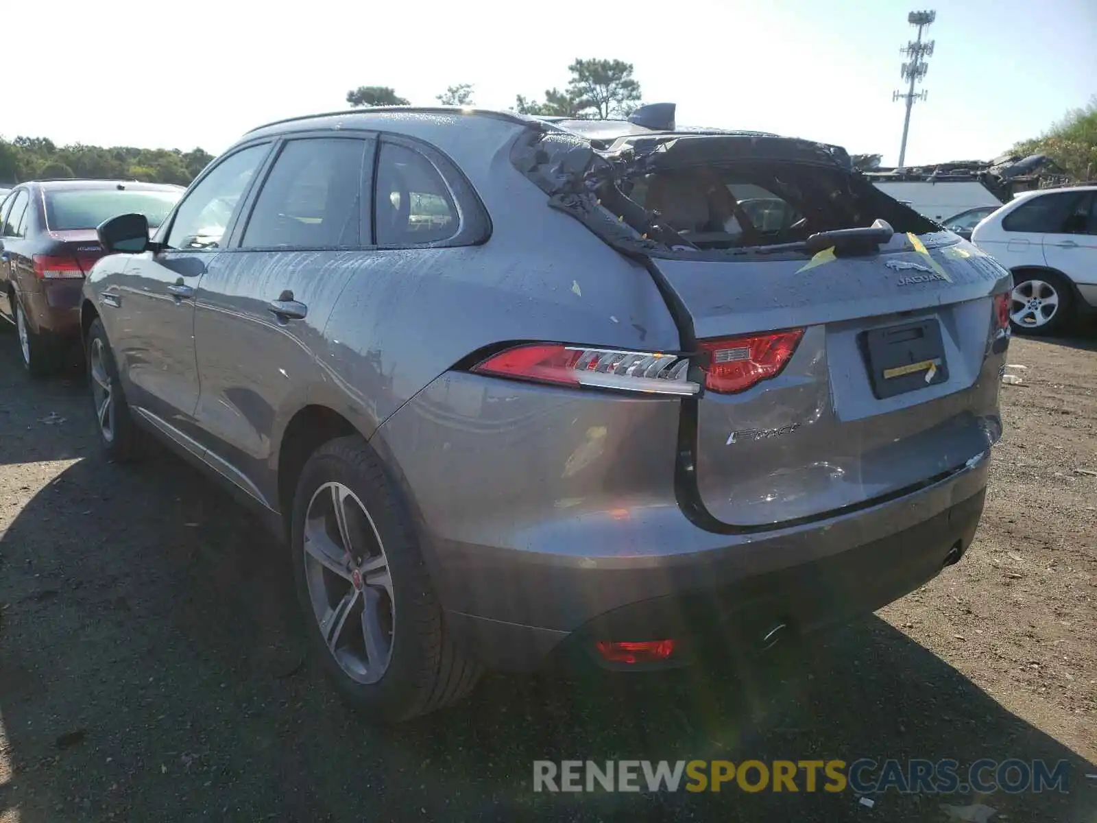 3 Photograph of a damaged car SADCL2FX8LA641310 JAGUAR F-PACE 2020