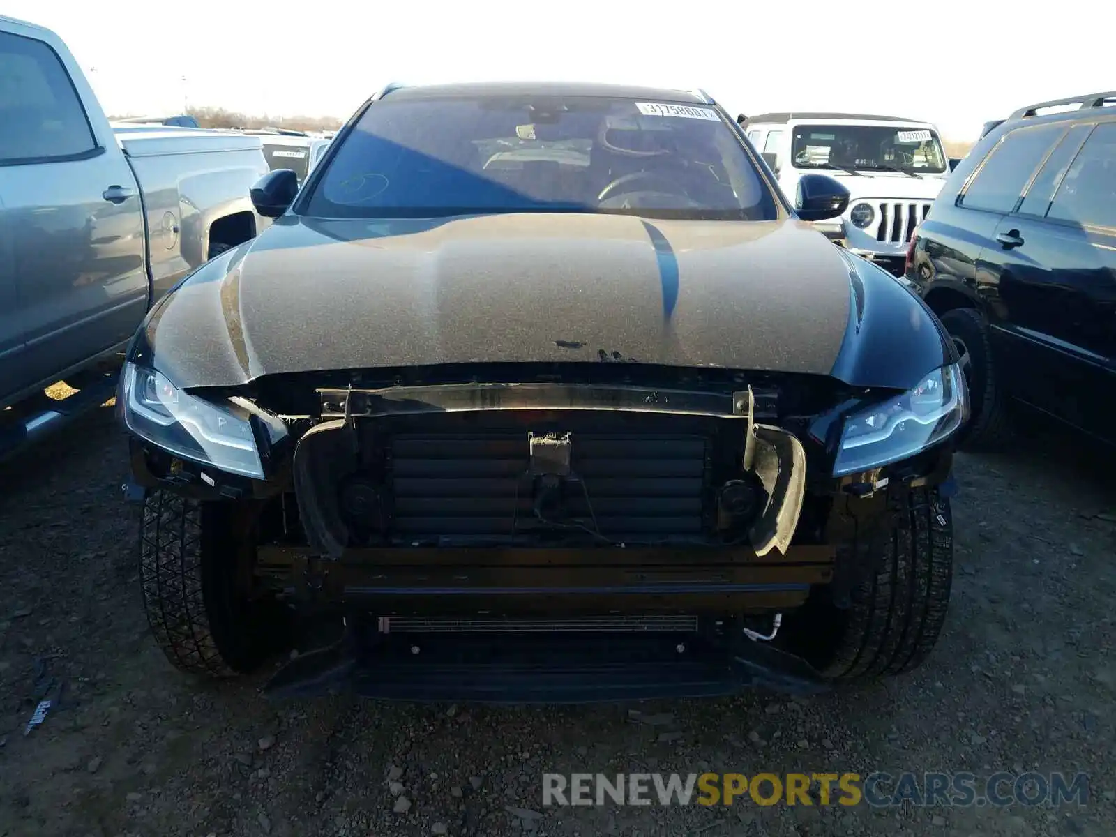 9 Photograph of a damaged car SADCM2FV2LA617886 JAGUAR F-PACE 2020