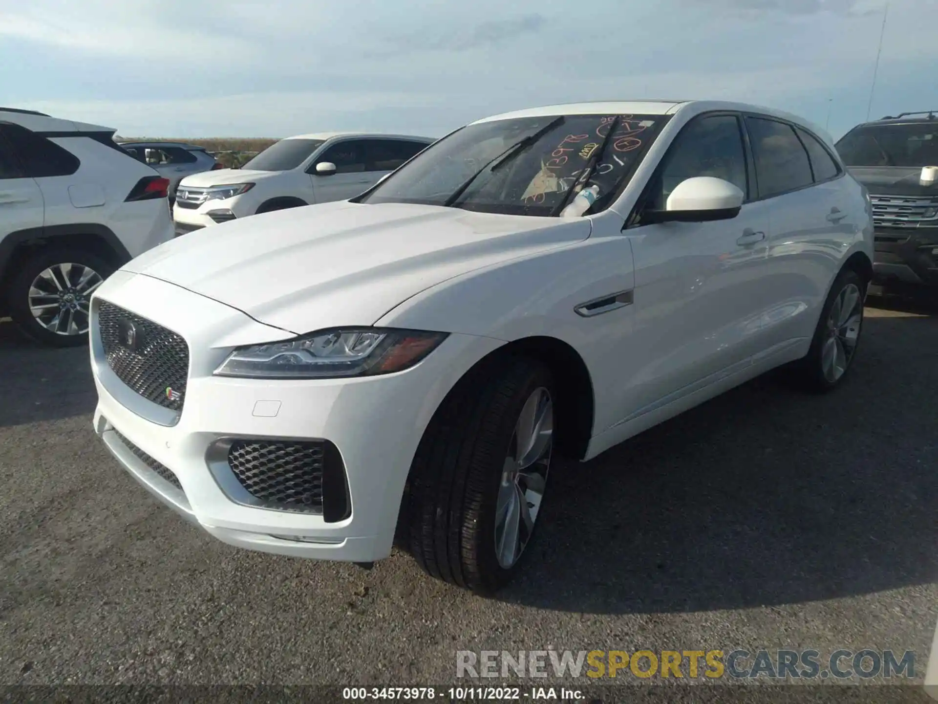 2 Фотография поврежденного автомобиля SADCM2FV2LA629679 JAGUAR F-PACE 2020