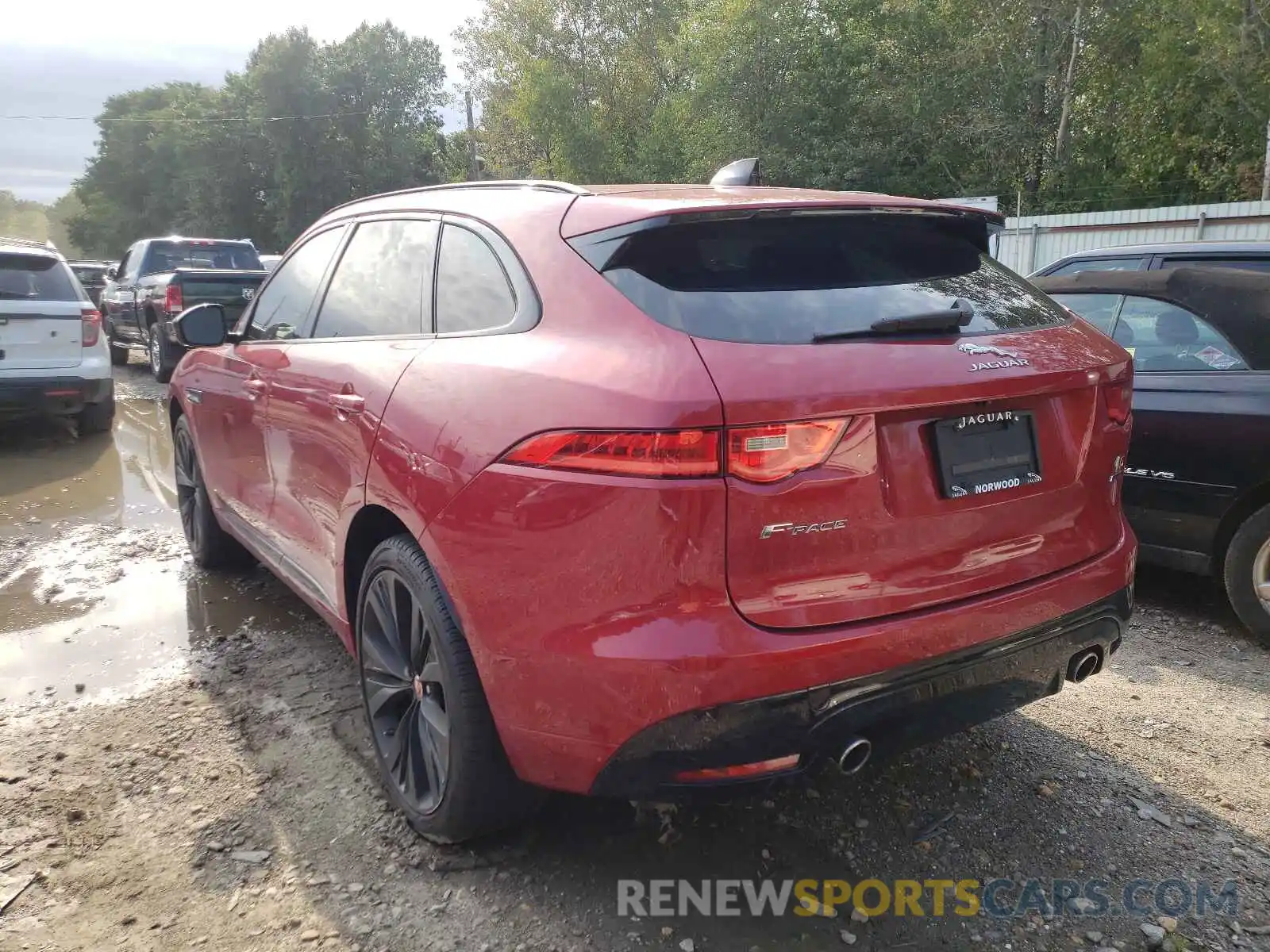 3 Photograph of a damaged car SADCM2FV3LA625544 JAGUAR F-PACE 2020