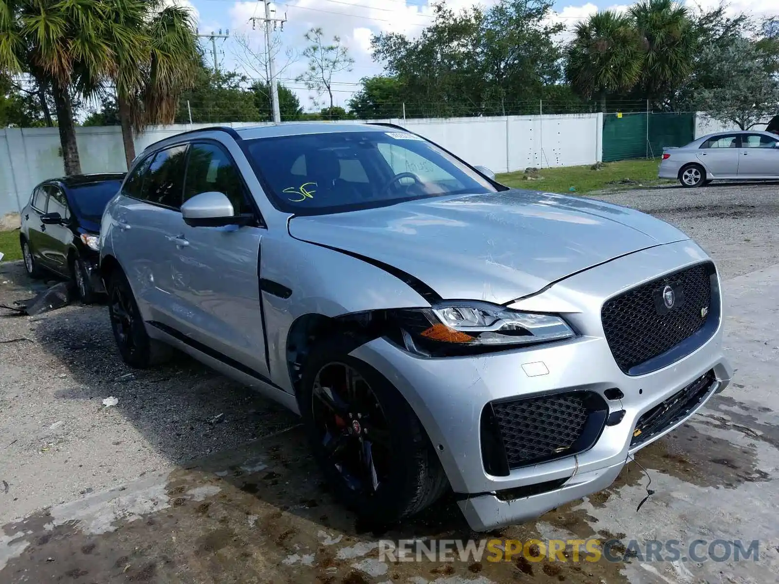 1 Photograph of a damaged car SADCM2FV3LA647107 JAGUAR F-PACE 2020