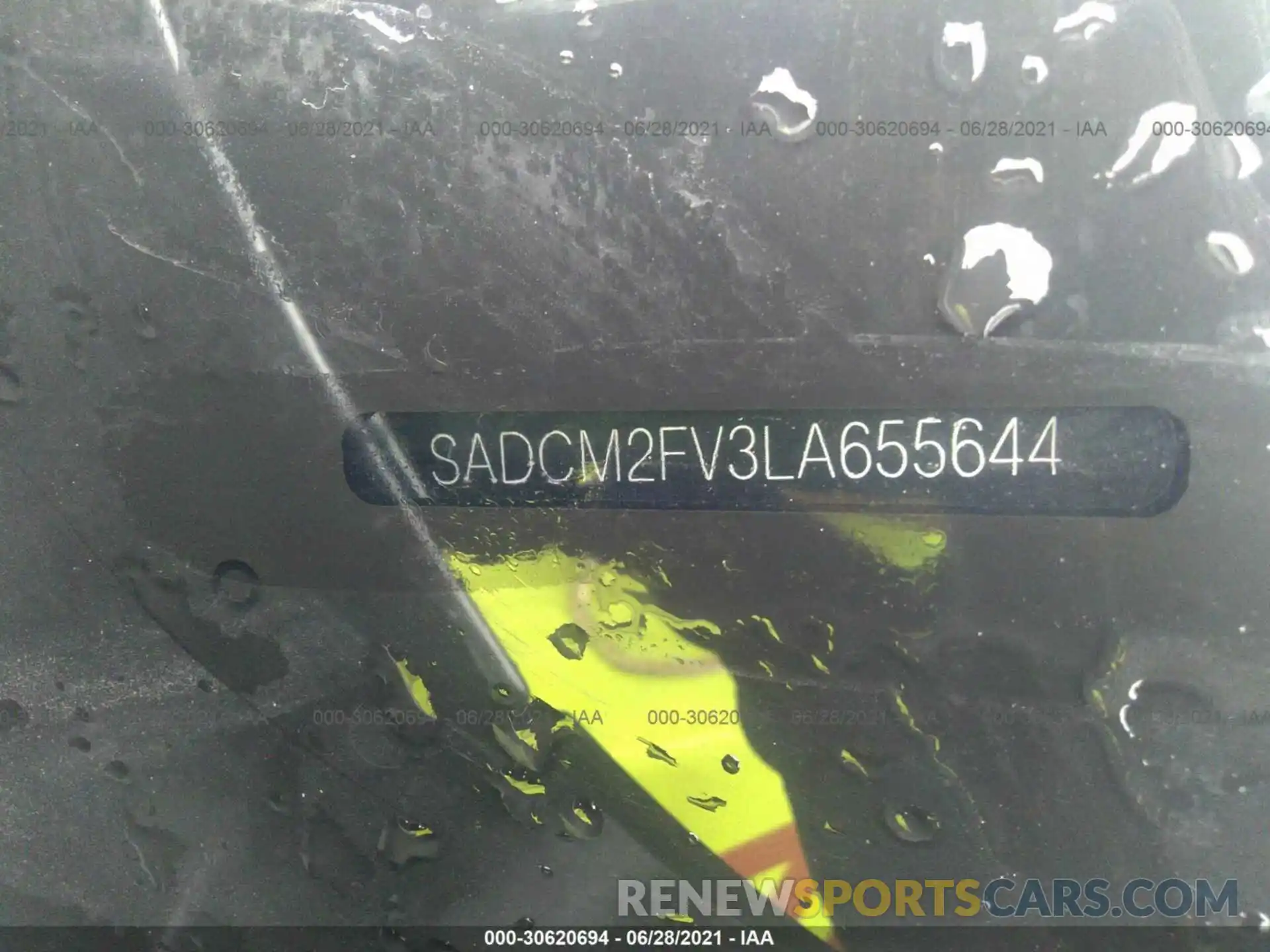 9 Photograph of a damaged car SADCM2FV3LA655644 JAGUAR F-PACE 2020