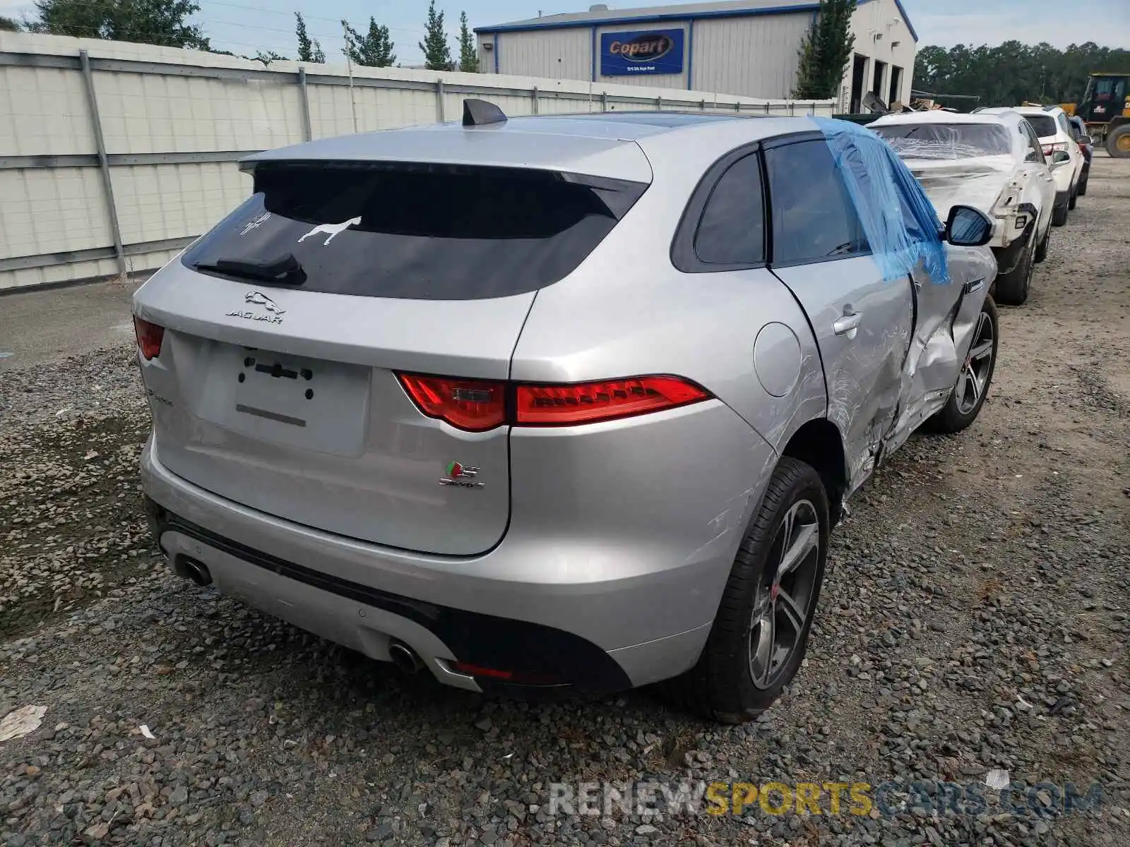 4 Photograph of a damaged car SADCM2FV4LA635838 JAGUAR F-PACE 2020