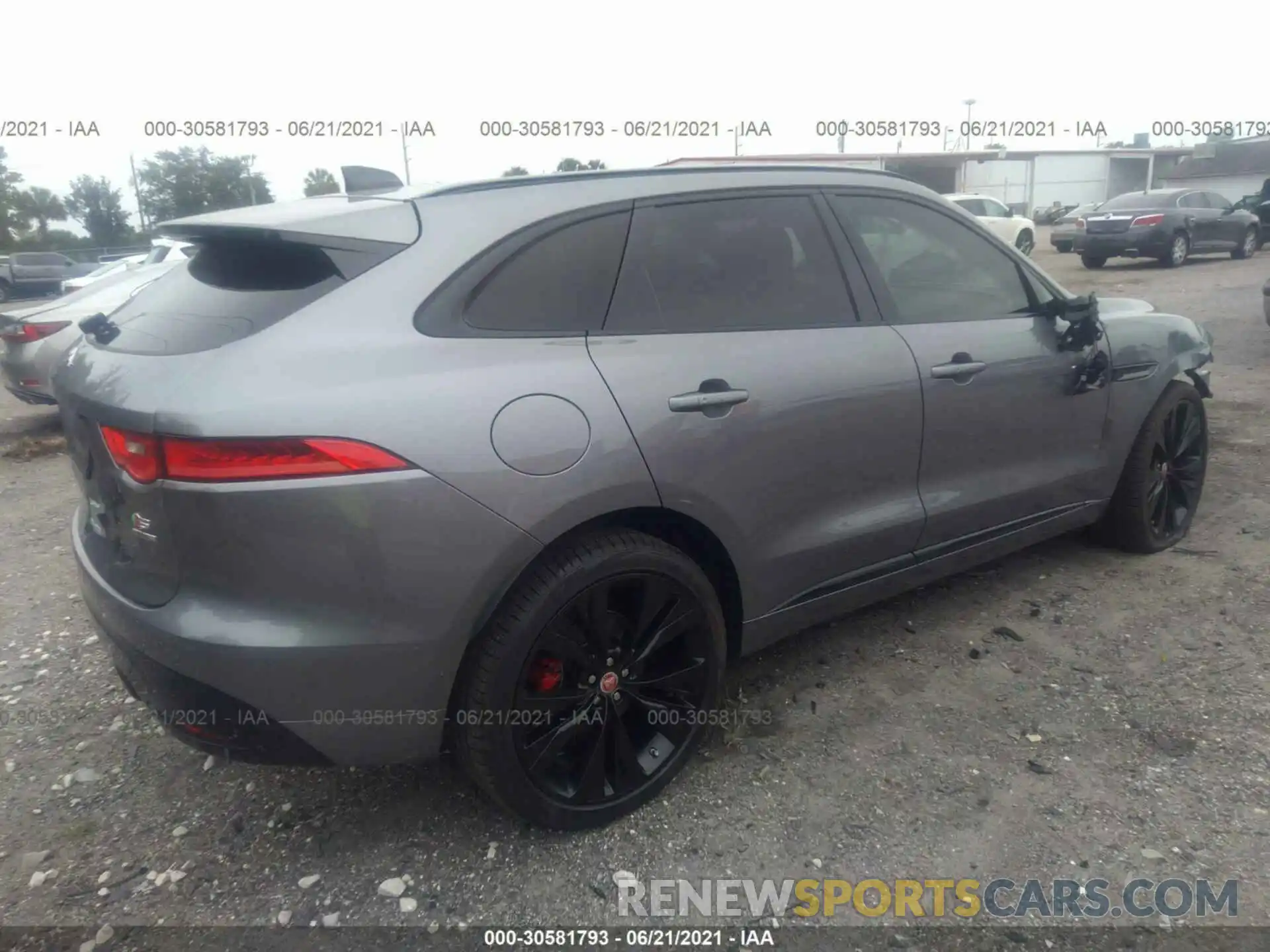 4 Photograph of a damaged car SADCM2FV5LA633998 JAGUAR F-PACE 2020