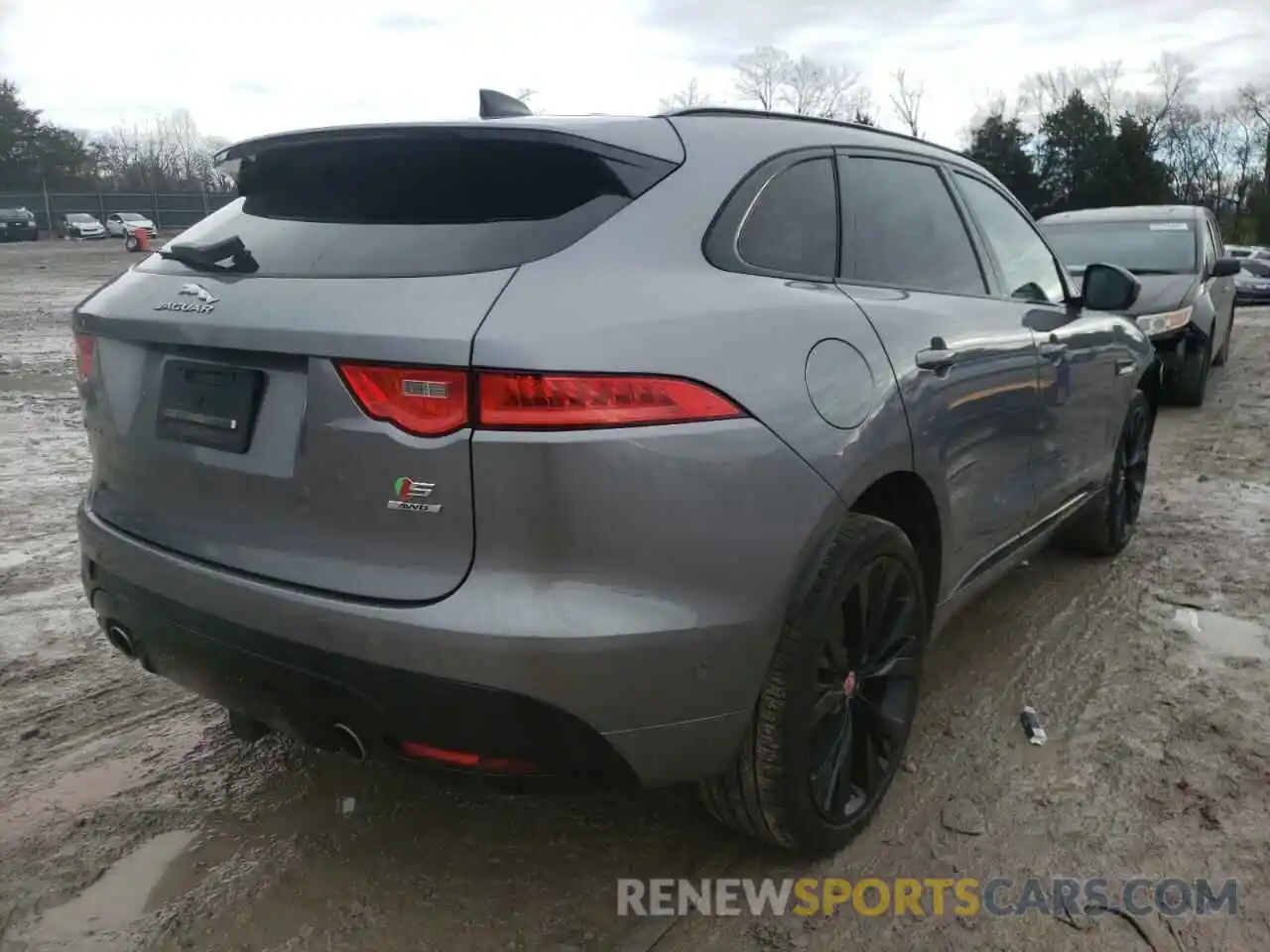 4 Photograph of a damaged car SADCM2FV5LA645472 JAGUAR F-PACE 2020