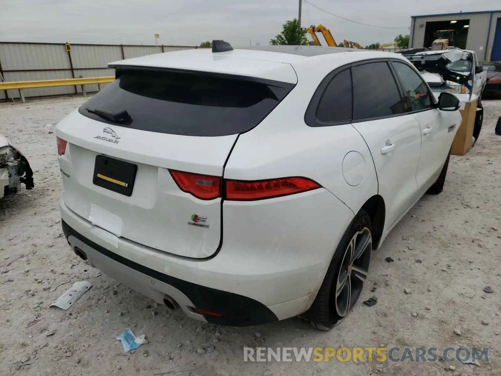 4 Photograph of a damaged car SADCM2FV7LA638877 JAGUAR F-PACE 2020