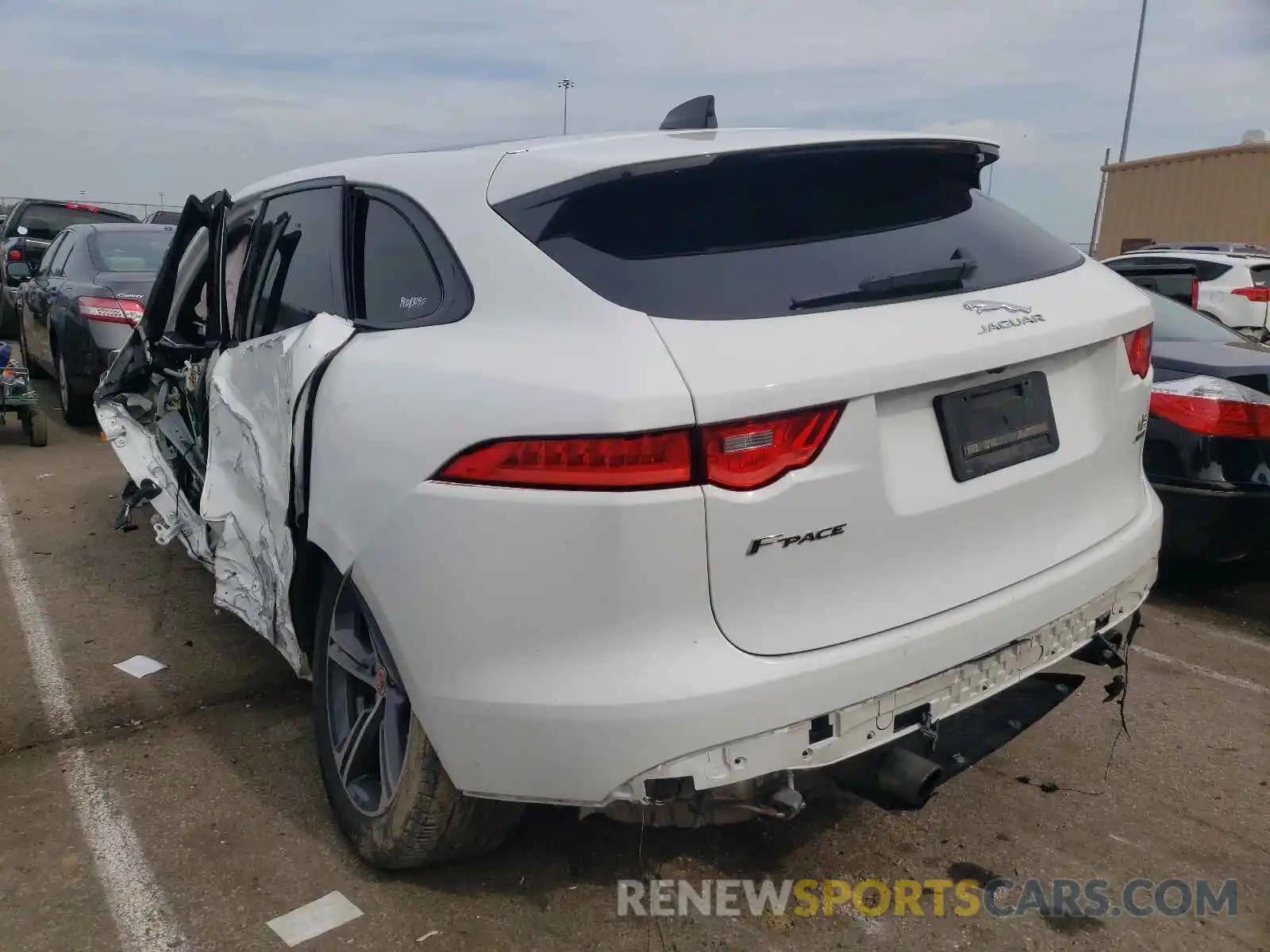 3 Photograph of a damaged car SADCM2FV9LA641022 JAGUAR F-PACE 2020