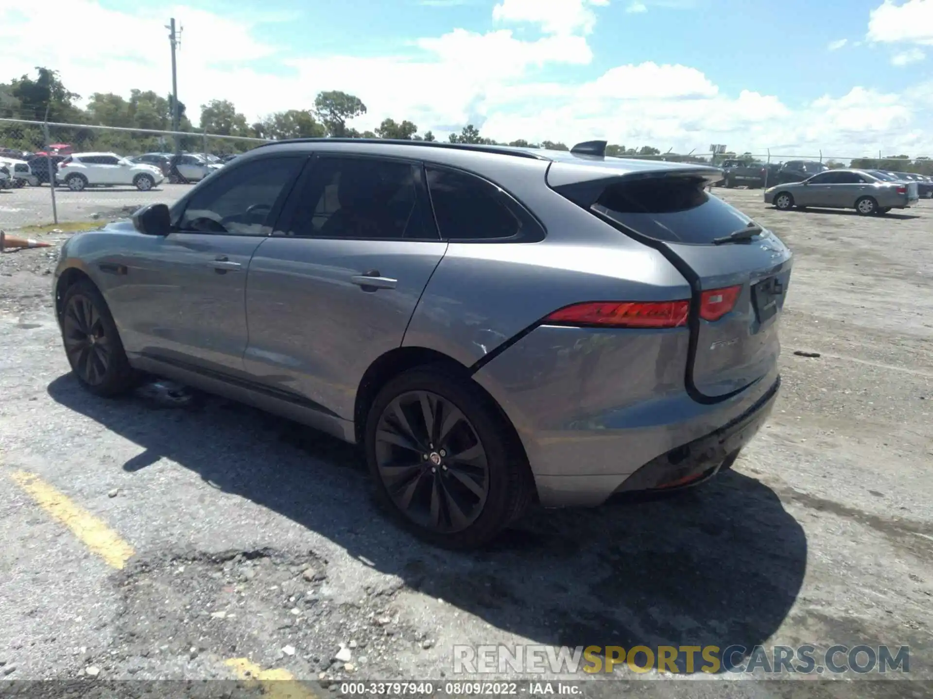 3 Photograph of a damaged car SADCM2FVXLA646620 JAGUAR F-PACE 2020