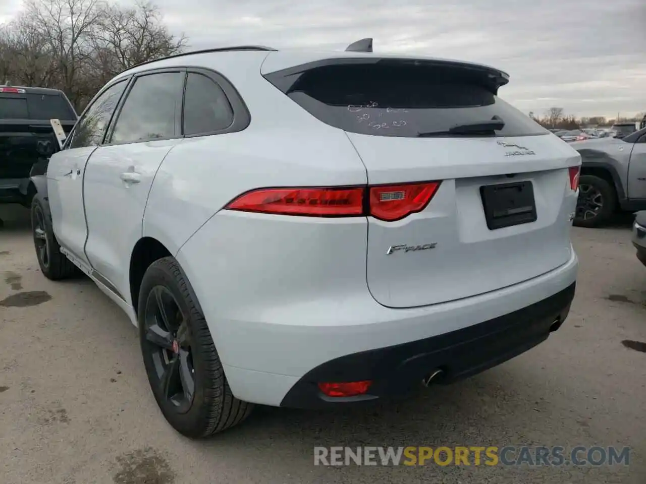 3 Фотография поврежденного автомобиля SADCP2FX5LA647764 JAGUAR F-PACE 2020