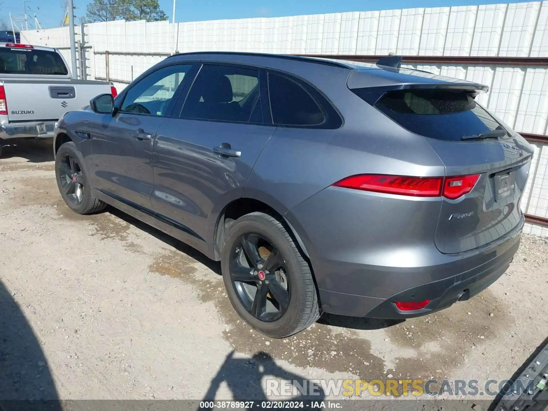 3 Photograph of a damaged car SADCP2FX5LA648476 JAGUAR F-PACE 2020