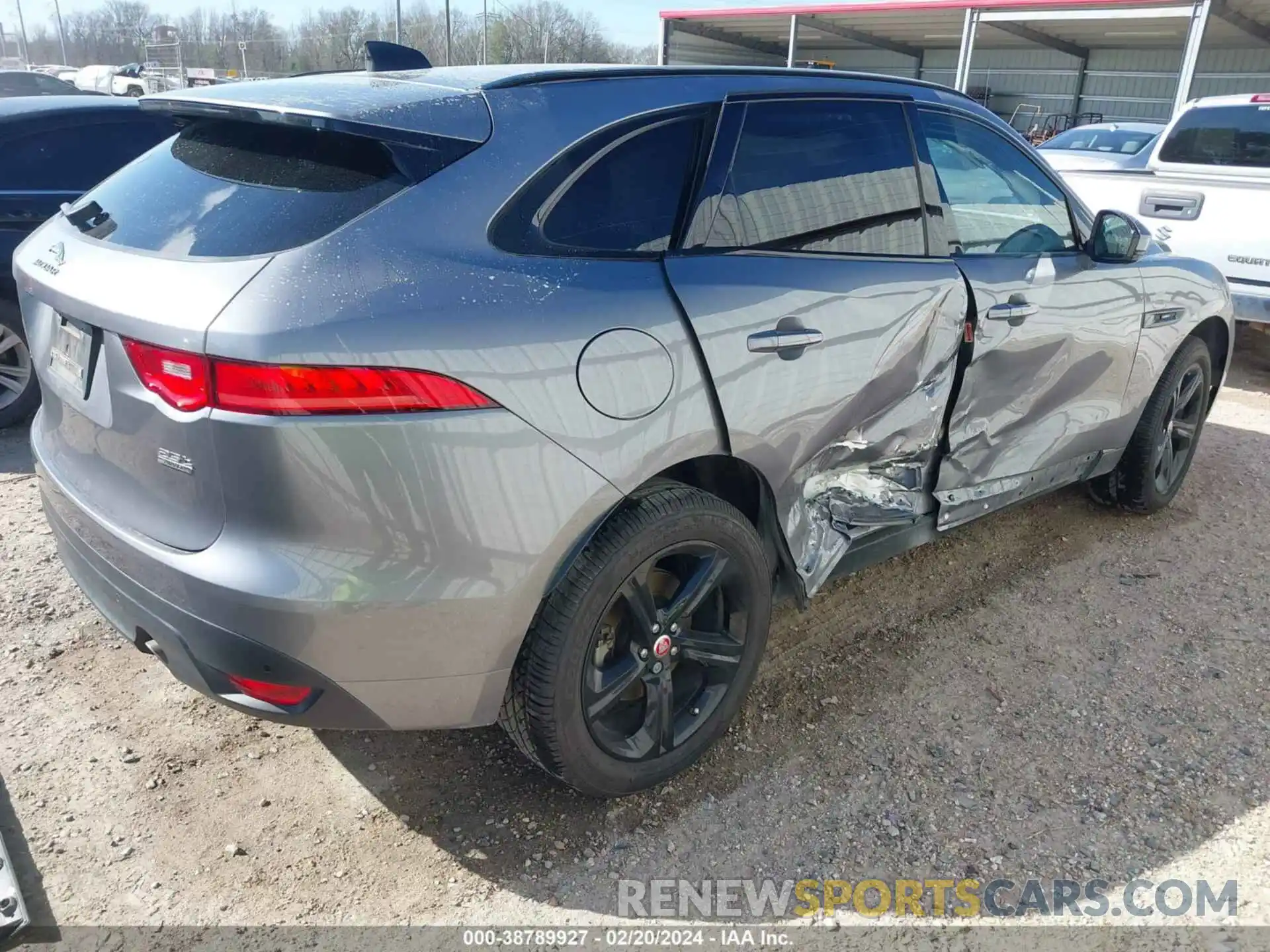 4 Photograph of a damaged car SADCP2FX5LA648476 JAGUAR F-PACE 2020