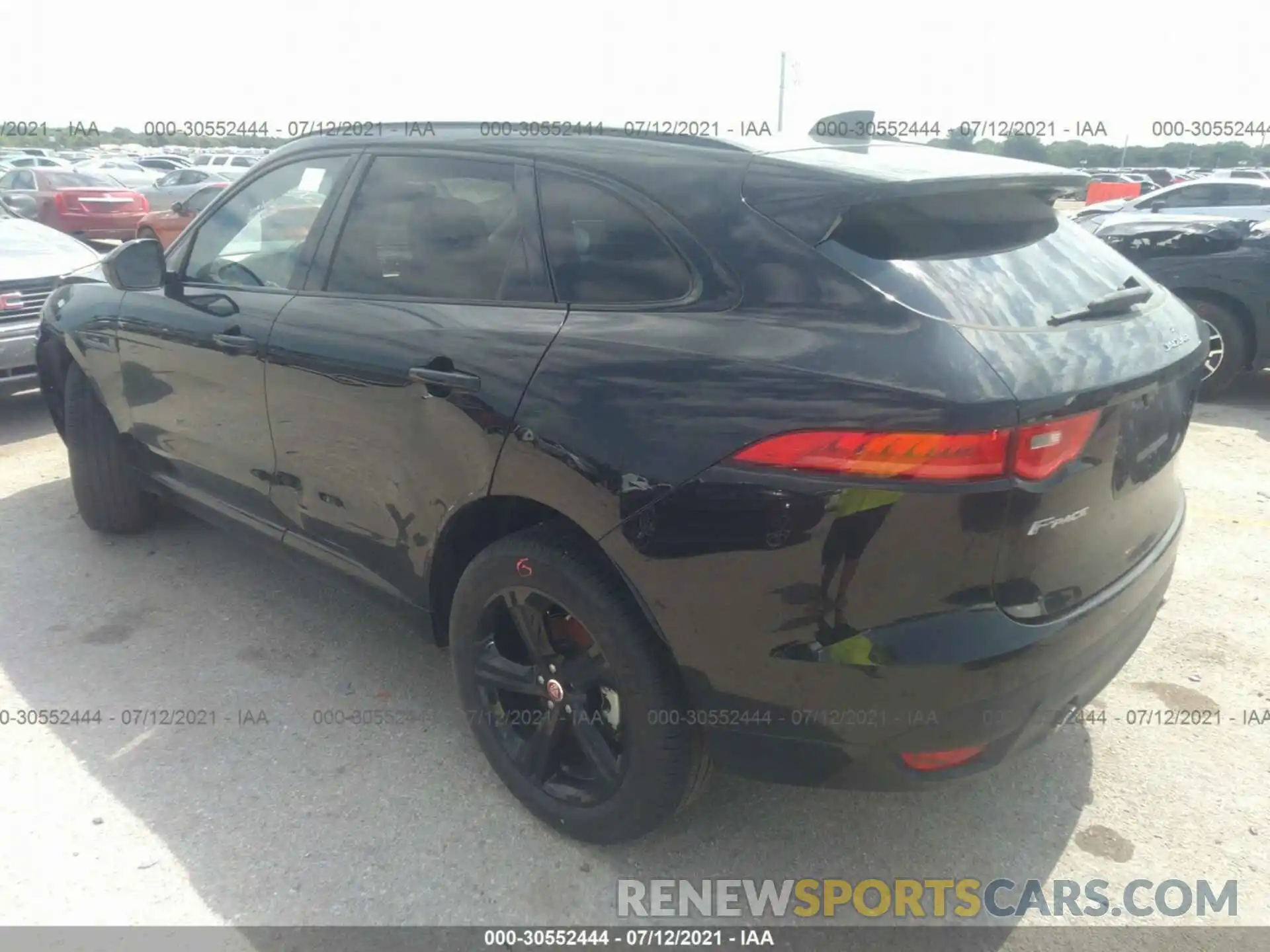 3 Photograph of a damaged car SADCP2FXXLA617708 JAGUAR F-PACE 2020