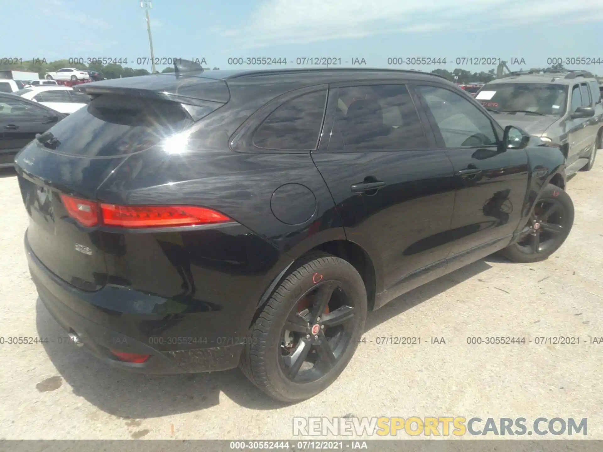 4 Фотография поврежденного автомобиля SADCP2FXXLA617708 JAGUAR F-PACE 2020