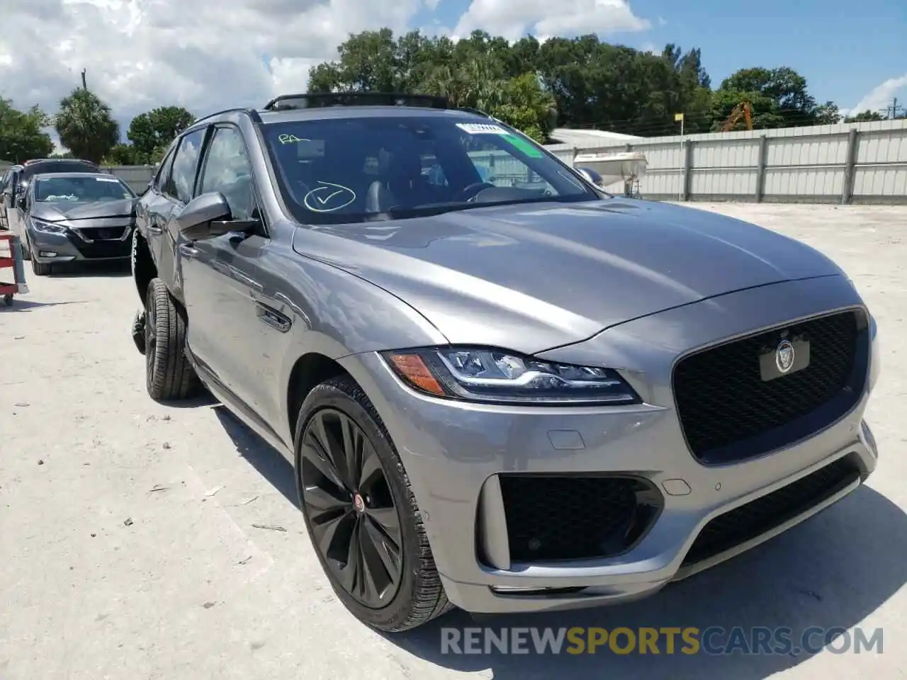 1 Photograph of a damaged car SADCP2FXXLA618745 JAGUAR F-PACE 2020