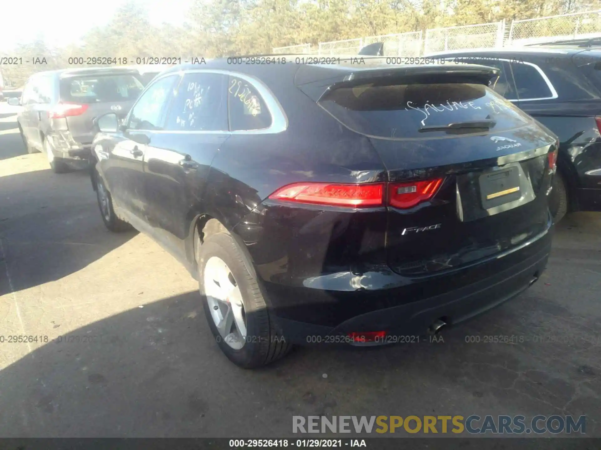 3 Фотография поврежденного автомобиля SADCS2FX0LA643202 JAGUAR F-PACE 2020