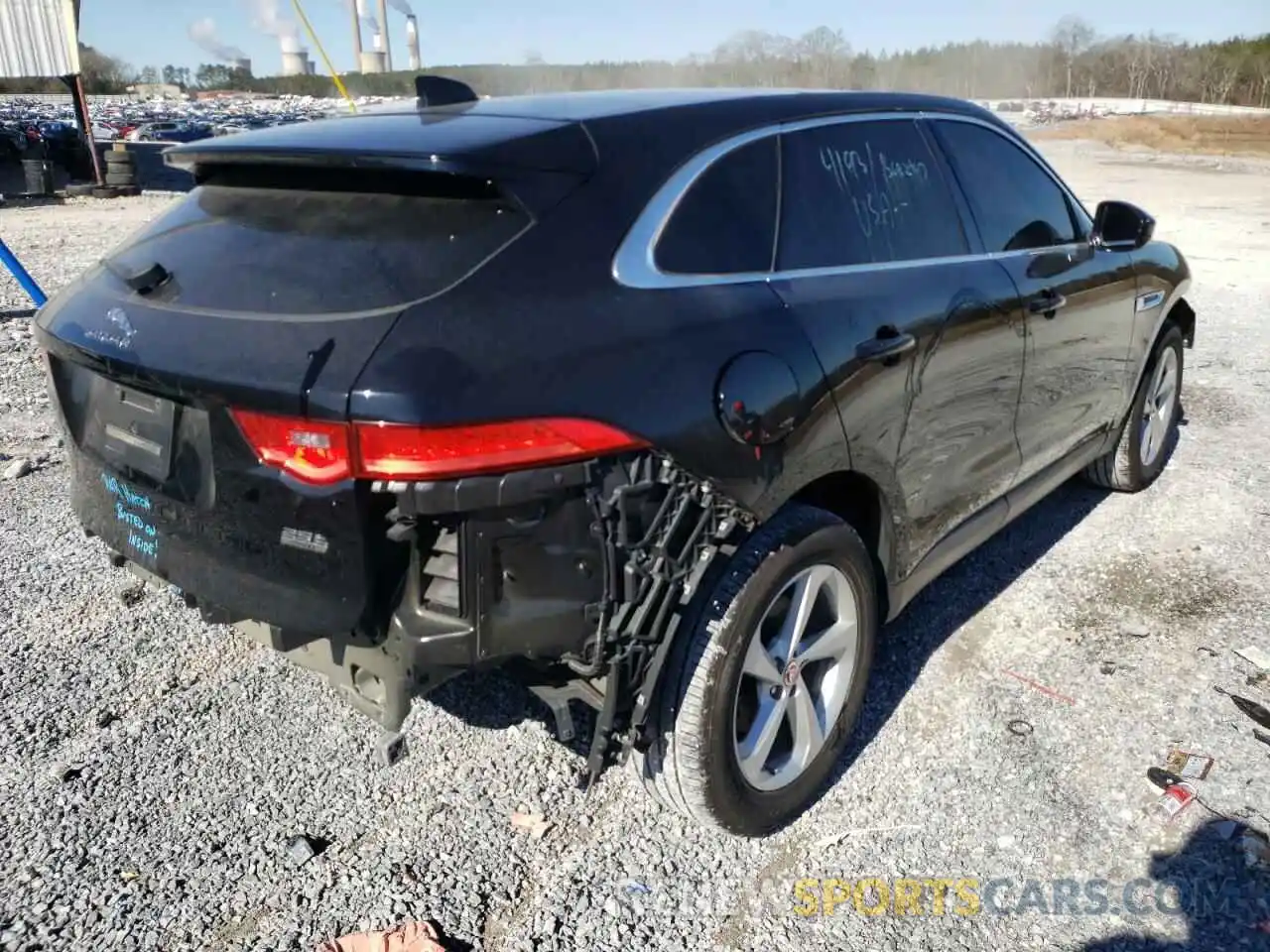 4 Photograph of a damaged car SADCS2FX0LA644284 JAGUAR F-PACE 2020