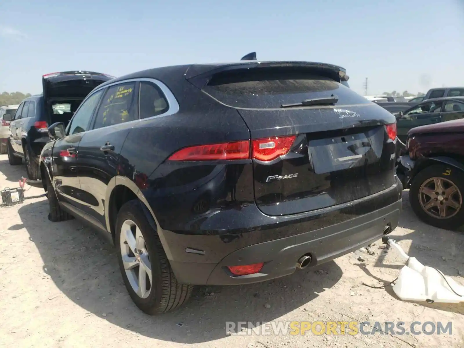 3 Фотография поврежденного автомобиля SADCS2FX0LA645502 JAGUAR F-PACE 2020