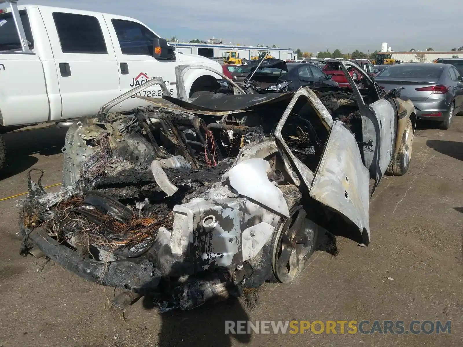 4 Photograph of a damaged car SADCS2FX1LA644438 JAGUAR F-PACE 2020