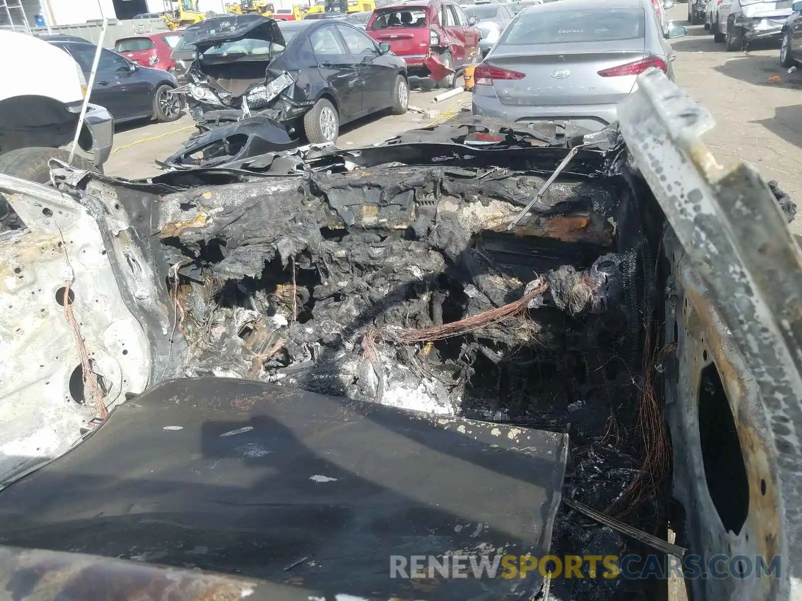 9 Photograph of a damaged car SADCS2FX1LA644438 JAGUAR F-PACE 2020