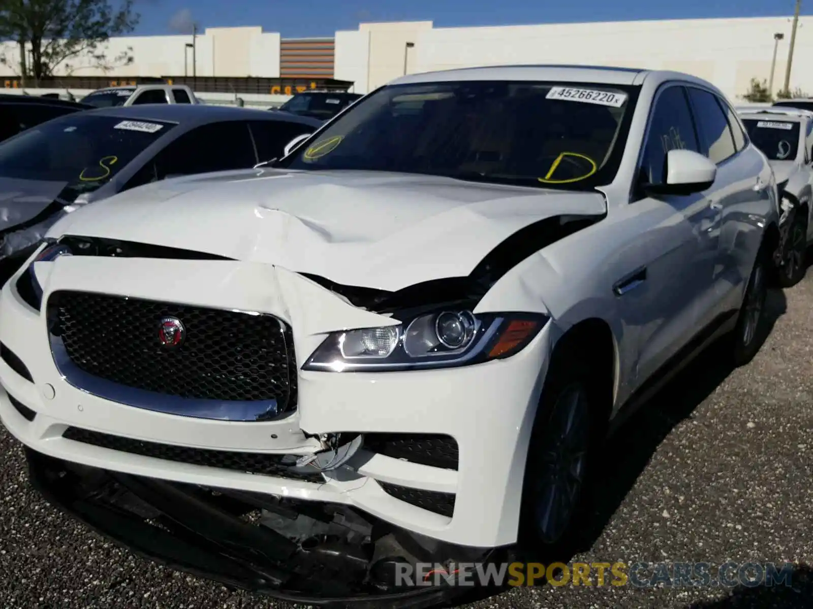 2 Photograph of a damaged car SADCS2FX2LA640110 JAGUAR F-PACE 2020