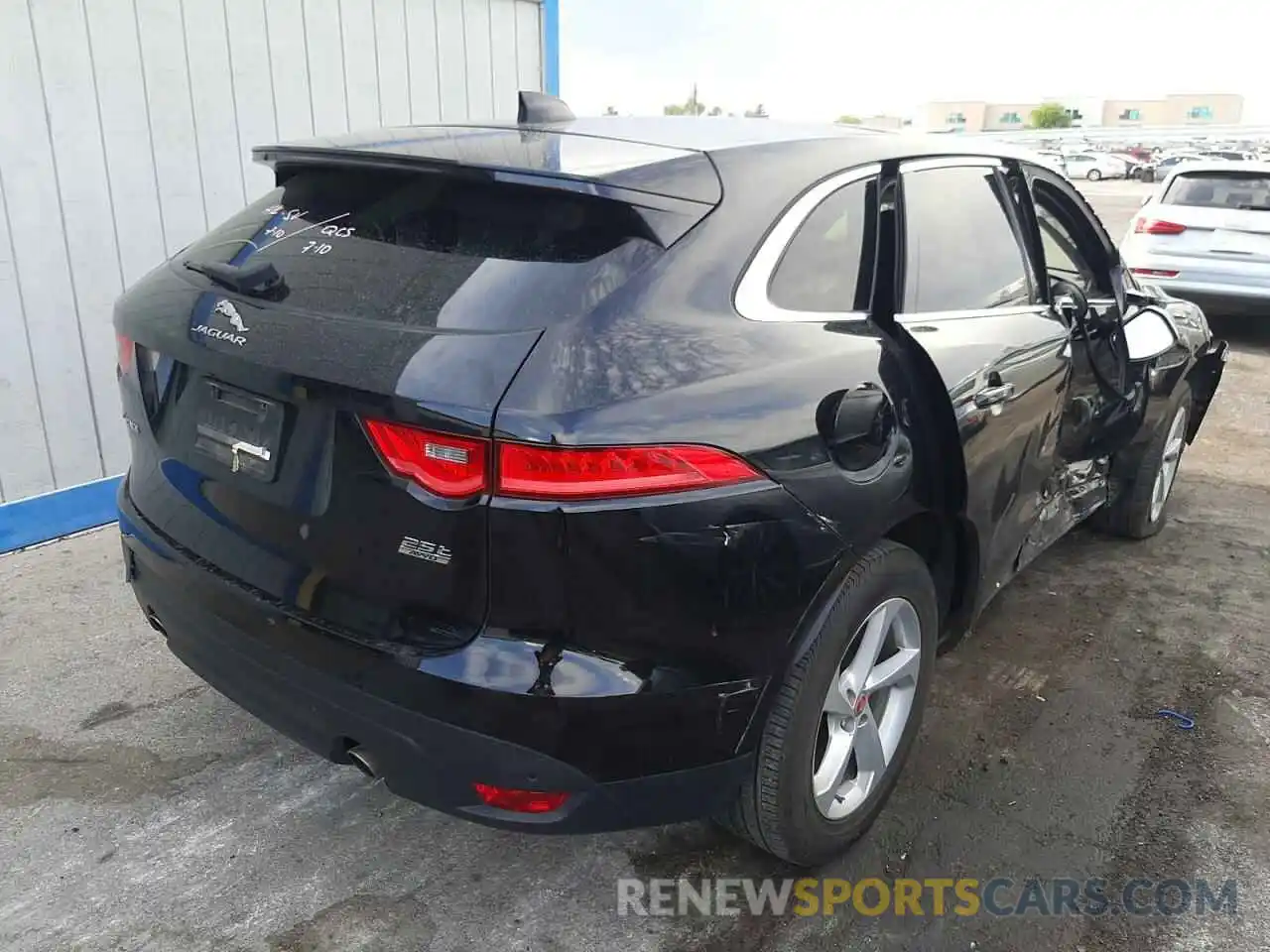 4 Photograph of a damaged car SADCS2FX2LA644724 JAGUAR F-PACE 2020