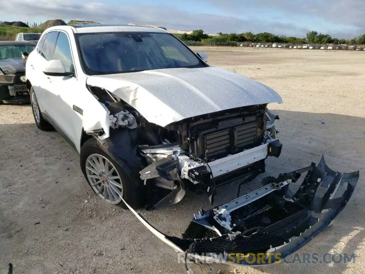 1 Photograph of a damaged car SADCS2FX4LA657104 JAGUAR F-PACE 2020