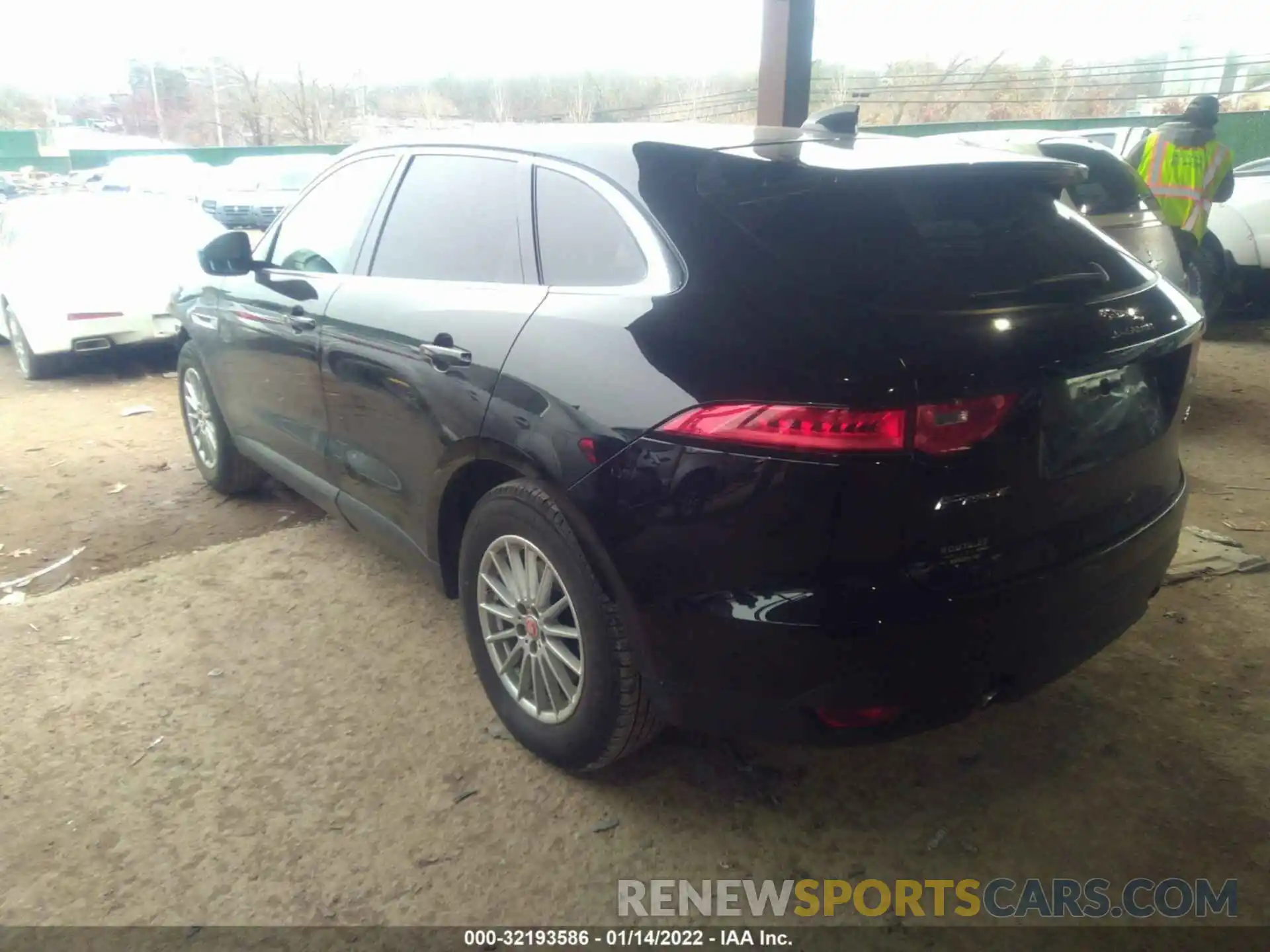 3 Фотография поврежденного автомобиля SADCS2FX9LA640198 JAGUAR F-PACE 2020