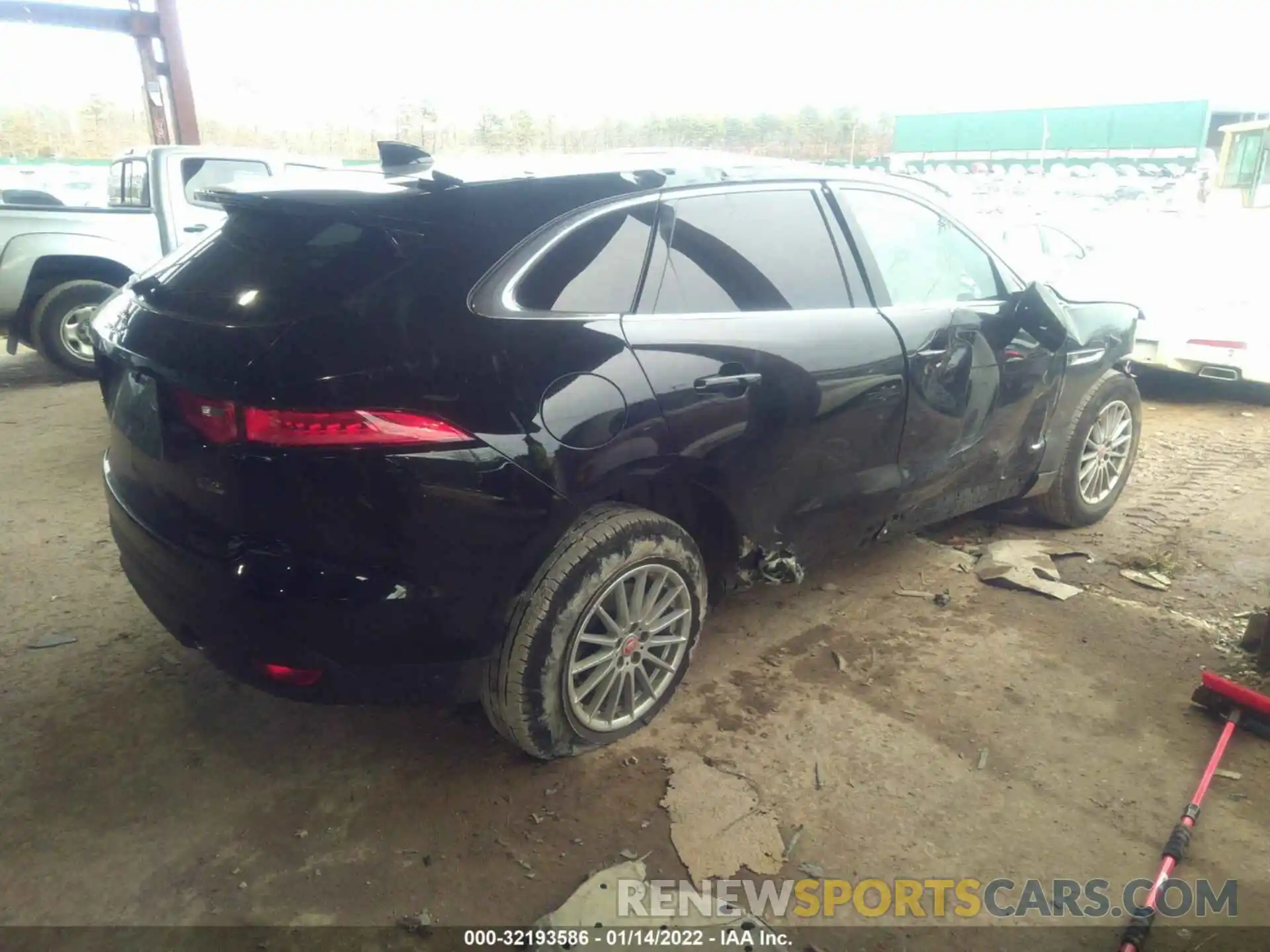 4 Фотография поврежденного автомобиля SADCS2FX9LA640198 JAGUAR F-PACE 2020