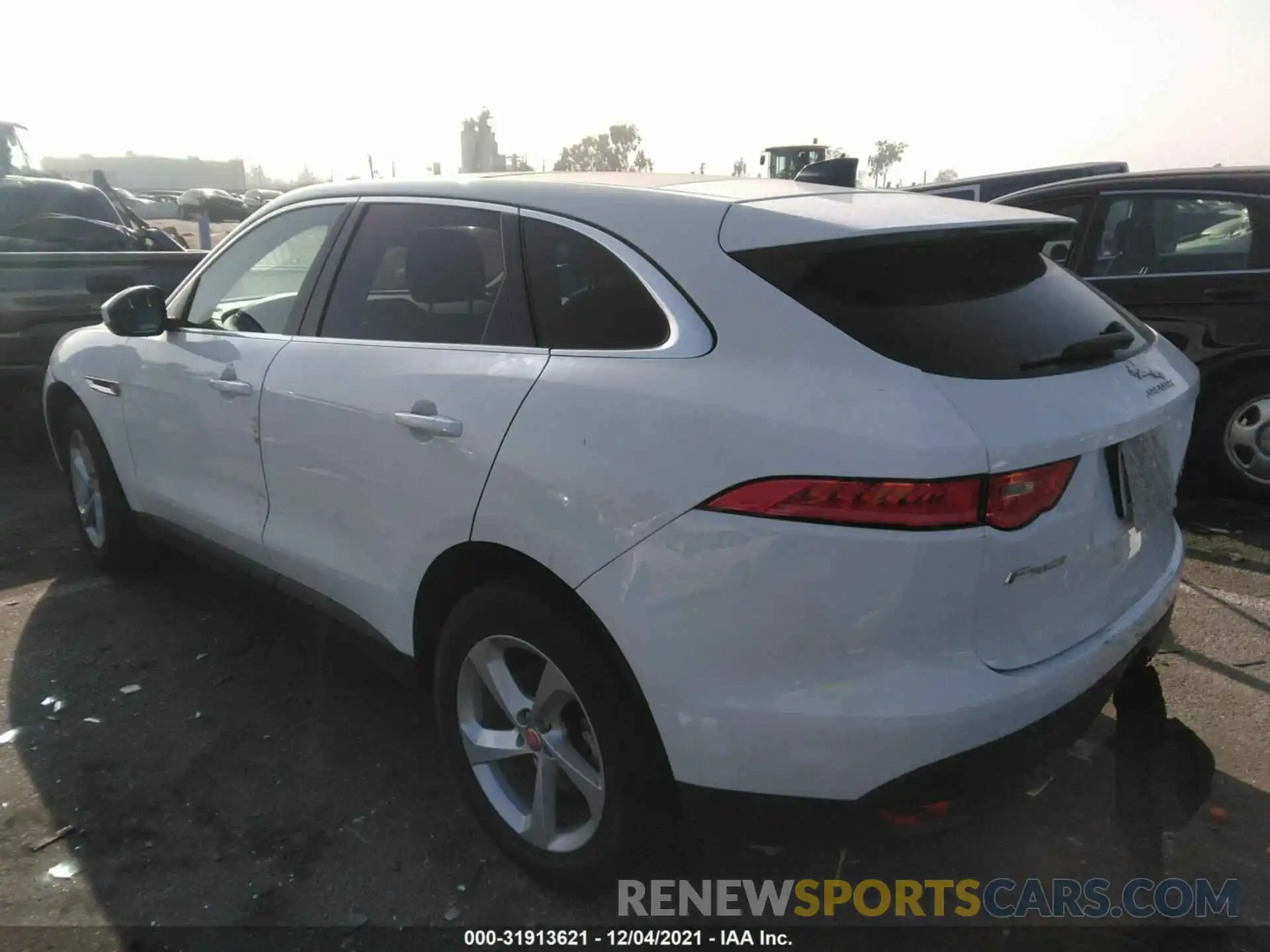 3 Photograph of a damaged car SADCS2FXXLA644504 JAGUAR F-PACE 2020