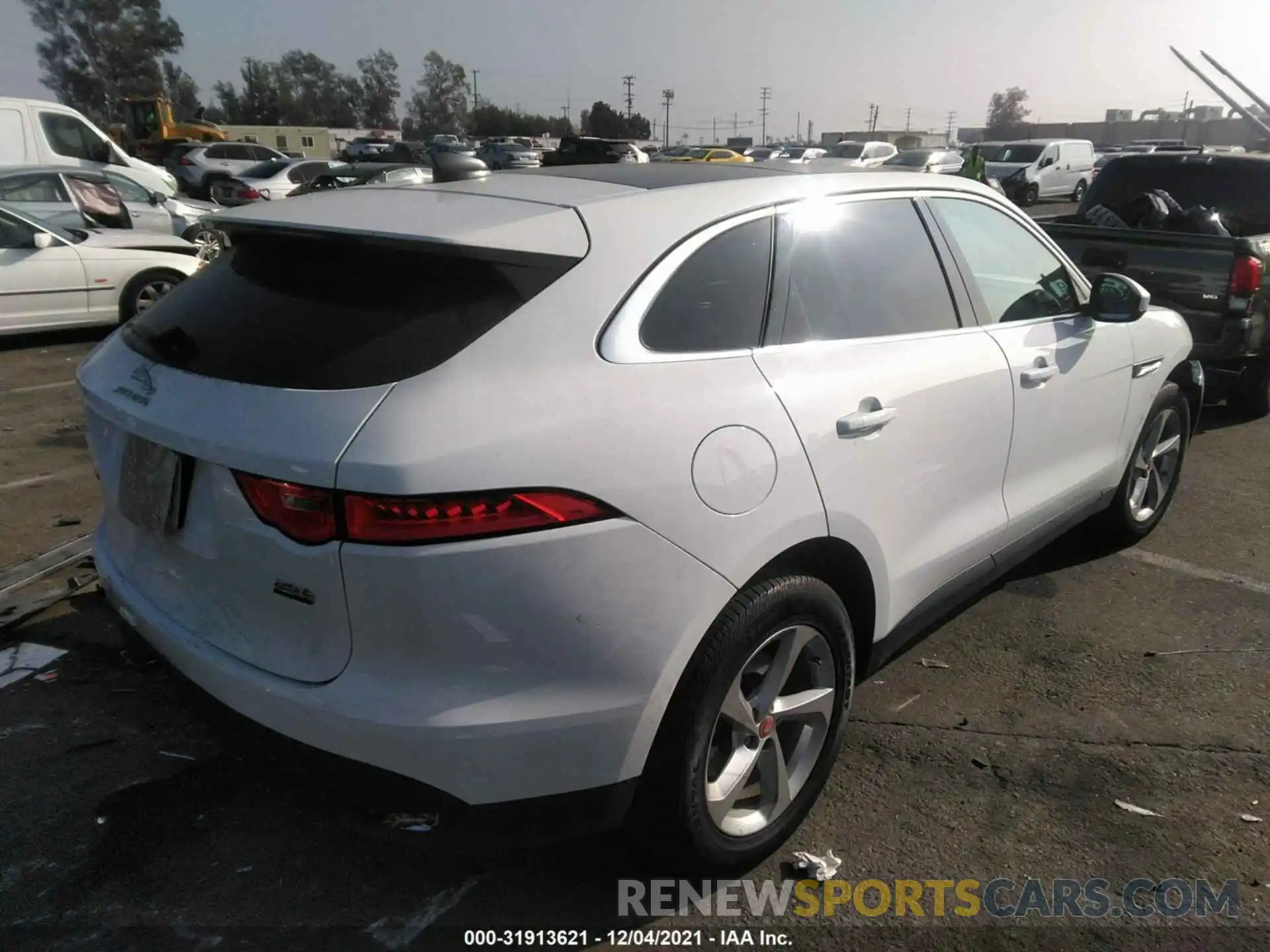 4 Фотография поврежденного автомобиля SADCS2FXXLA644504 JAGUAR F-PACE 2020