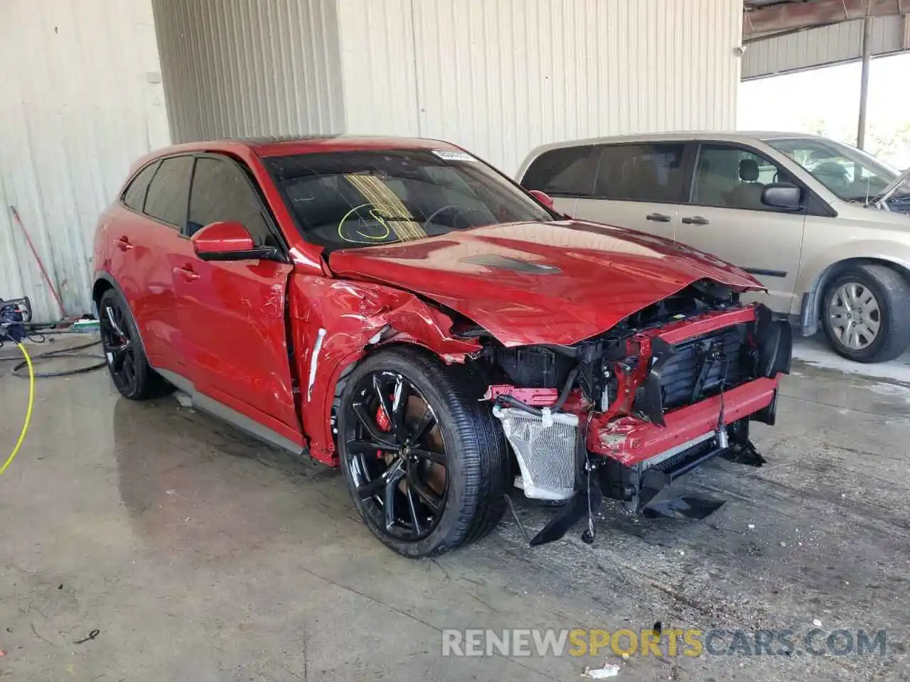 1 Photograph of a damaged car SADCZ2EE3LA640404 JAGUAR F-PACE 2020