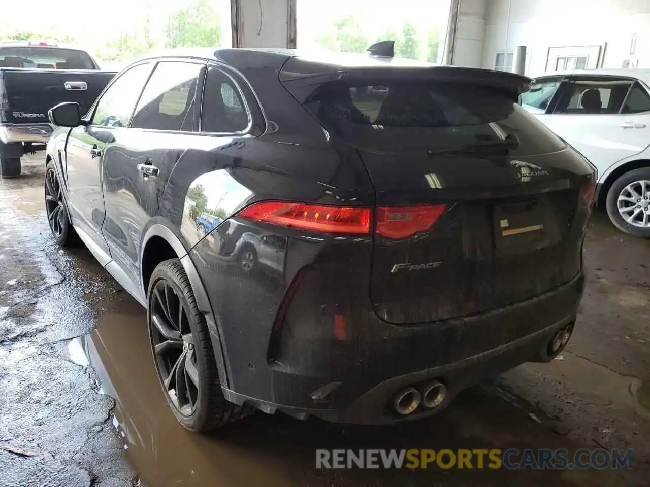 3 Photograph of a damaged car SADCZ2EE3LA662063 JAGUAR F-PACE 2020