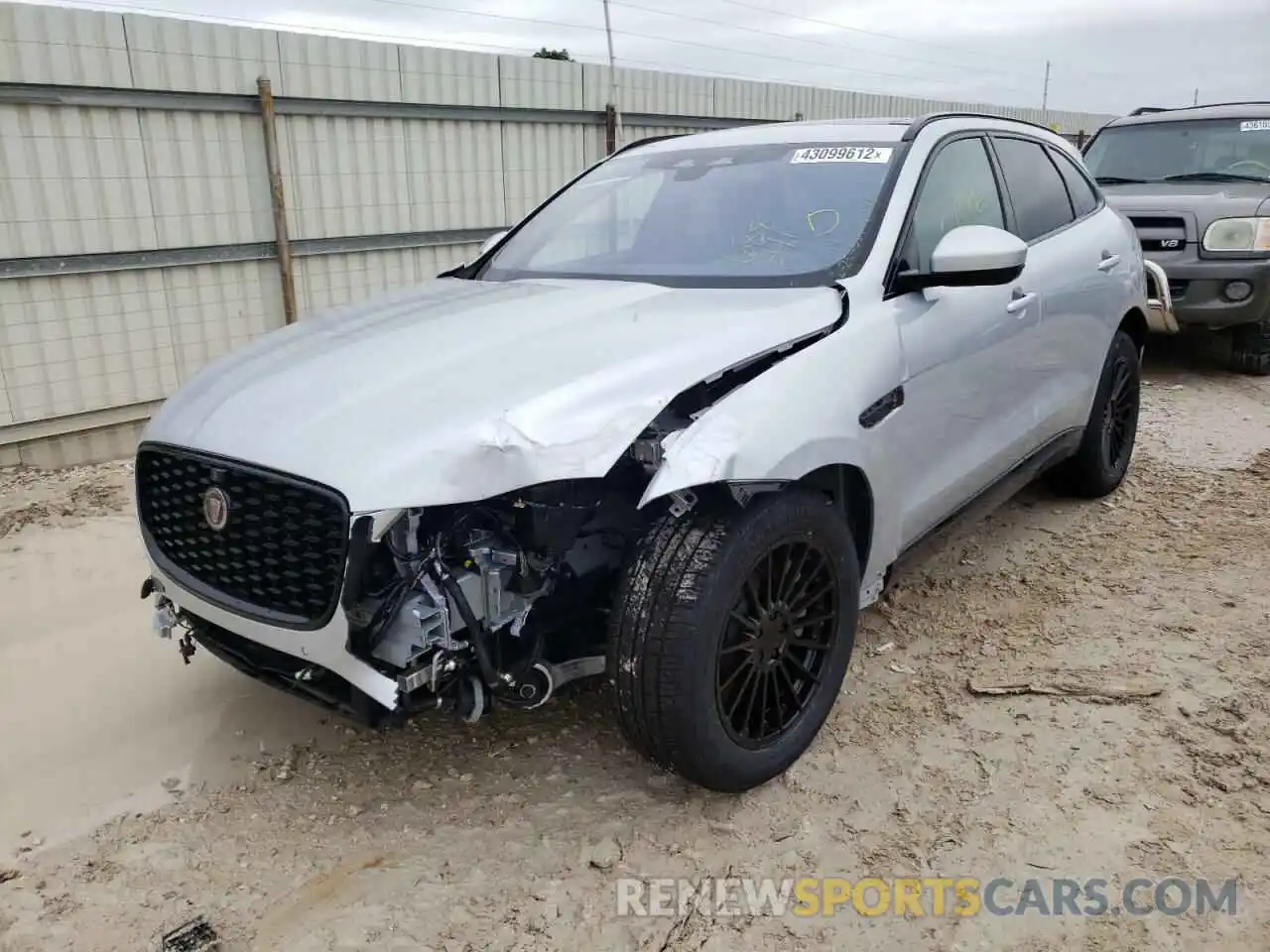 2 Фотография поврежденного автомобиля SADCJ2EU3MA688341 JAGUAR F-PACE 2021