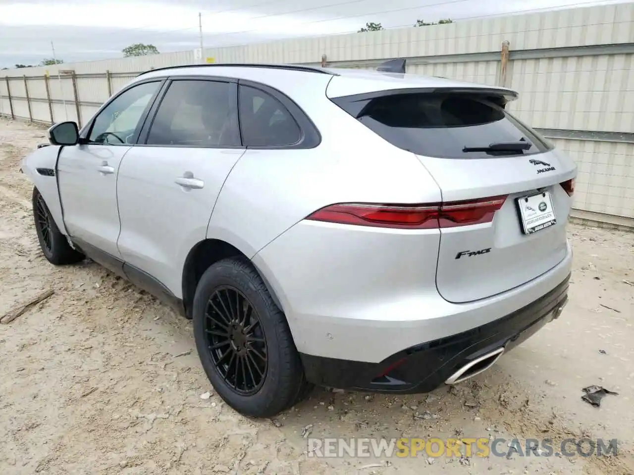 3 Photograph of a damaged car SADCJ2EU3MA688341 JAGUAR F-PACE 2021