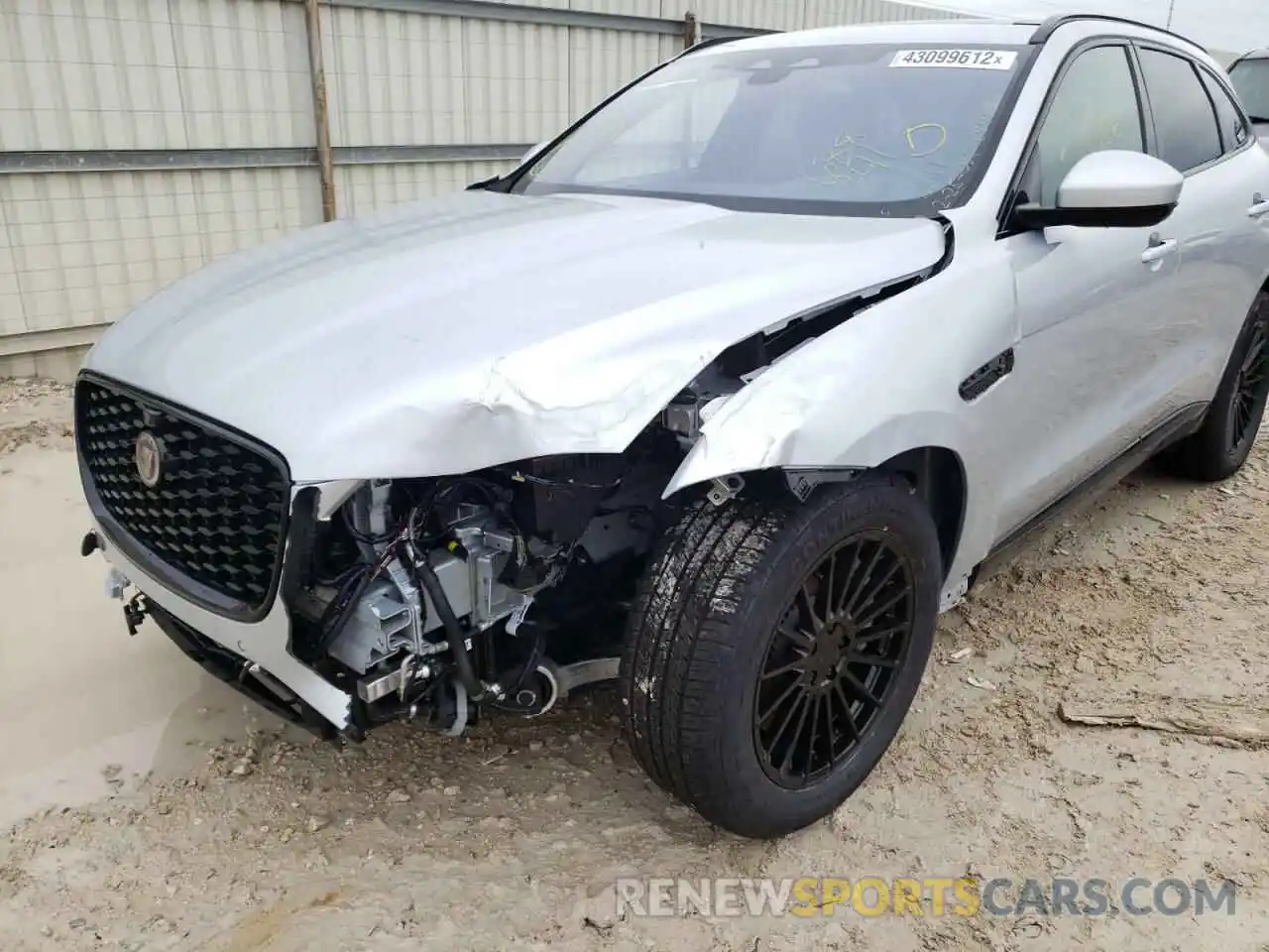 9 Photograph of a damaged car SADCJ2EU3MA688341 JAGUAR F-PACE 2021