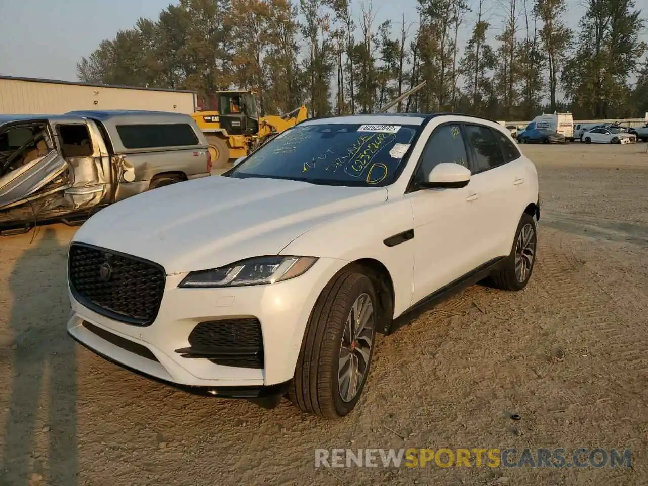 2 Photograph of a damaged car SADCJ2EUXMA665588 JAGUAR F-PACE 2021