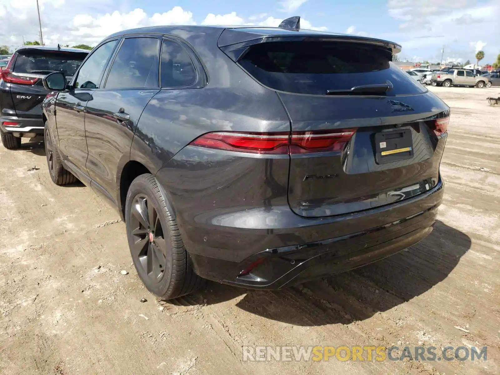 3 Фотография поврежденного автомобиля SADCJ2EX3MA667564 JAGUAR F-PACE 2021